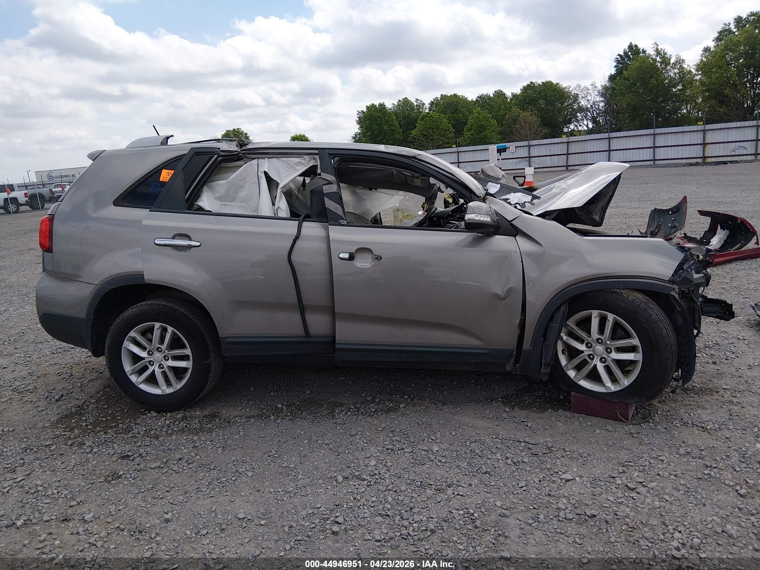 2014 Kia Sorento Lx Gray vin: 5XYKT4A68EG446876