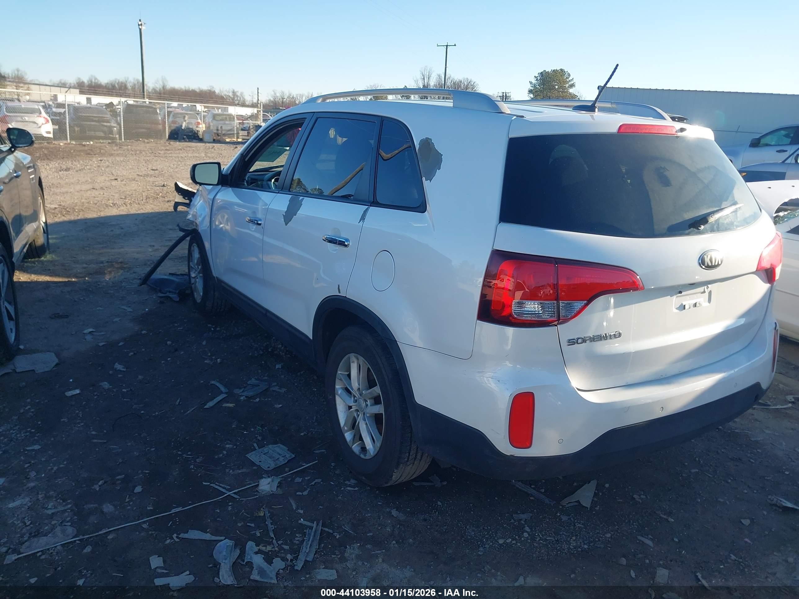 2014 Kia Sorento Lx White vin: 5XYKT4A68EG468005