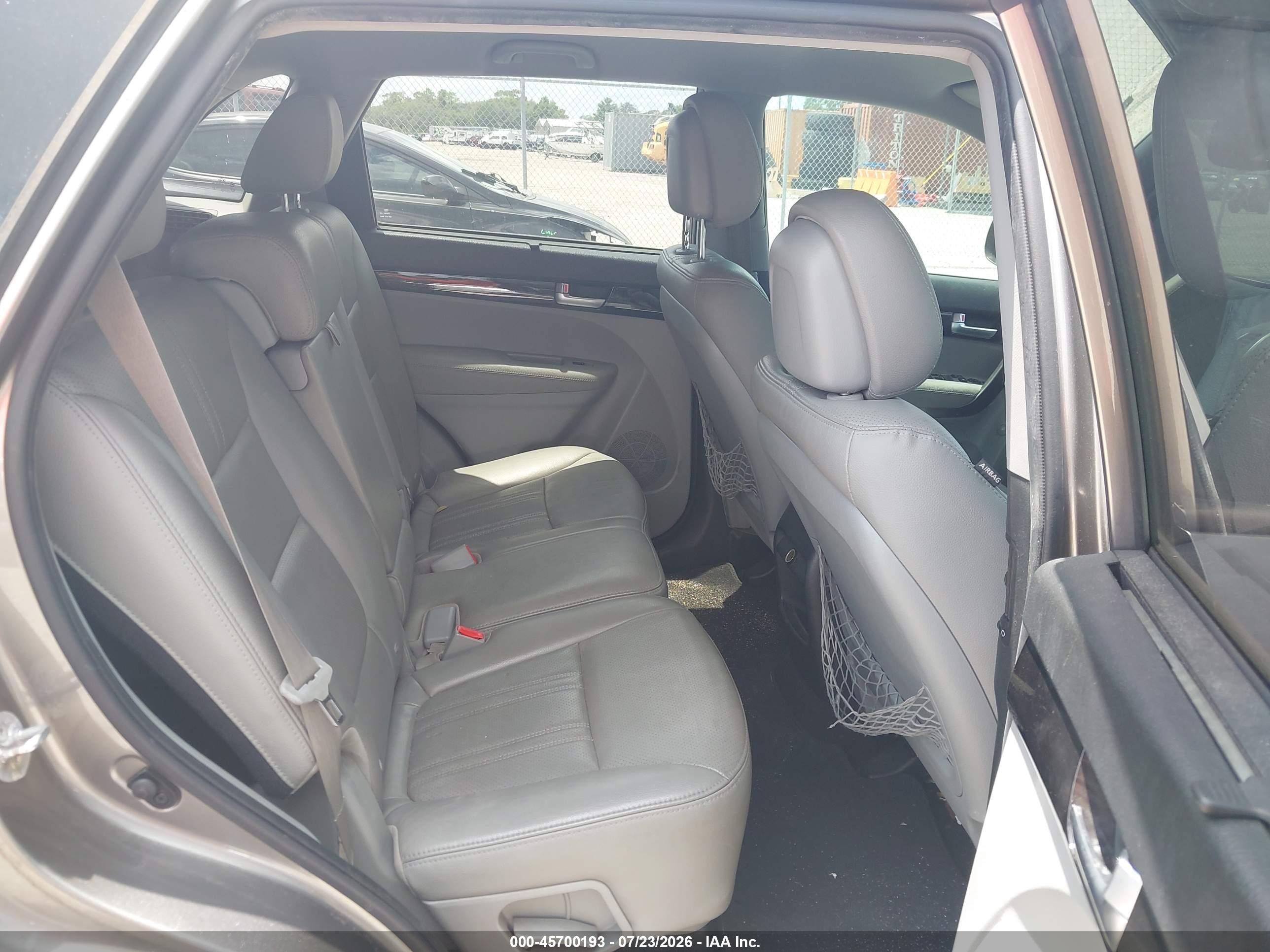 2014 Kia Sorento Lx Tan vin: 5XYKT4A68EG500208