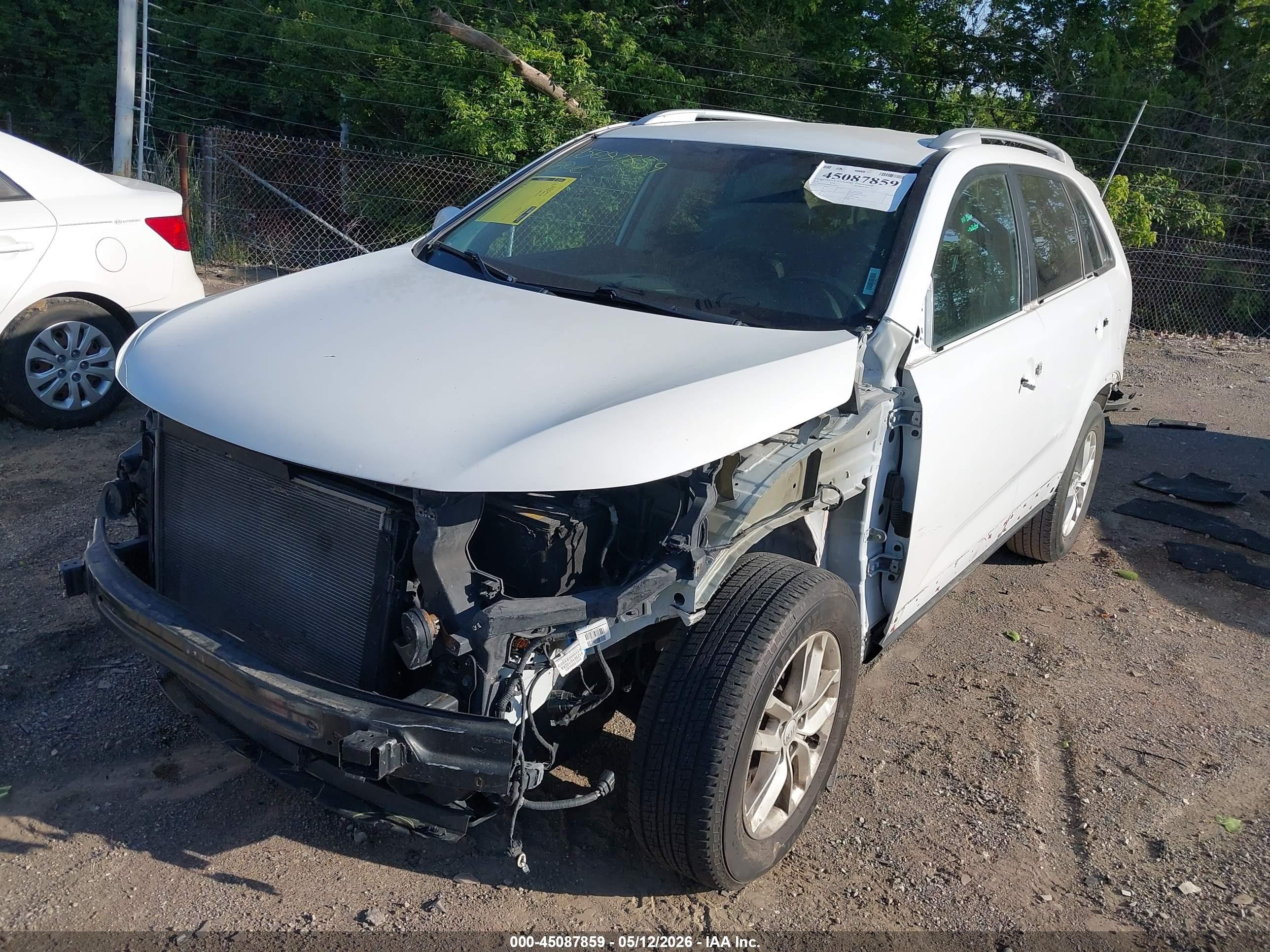2014 Kia Sorento Lx White vin: 5XYKT4A68EG520751