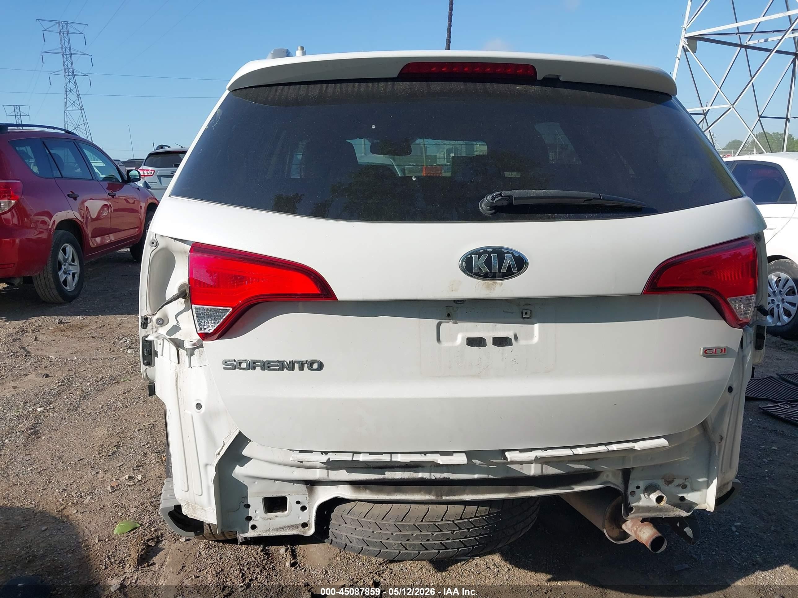 2014 Kia Sorento Lx White vin: 5XYKT4A68EG520751