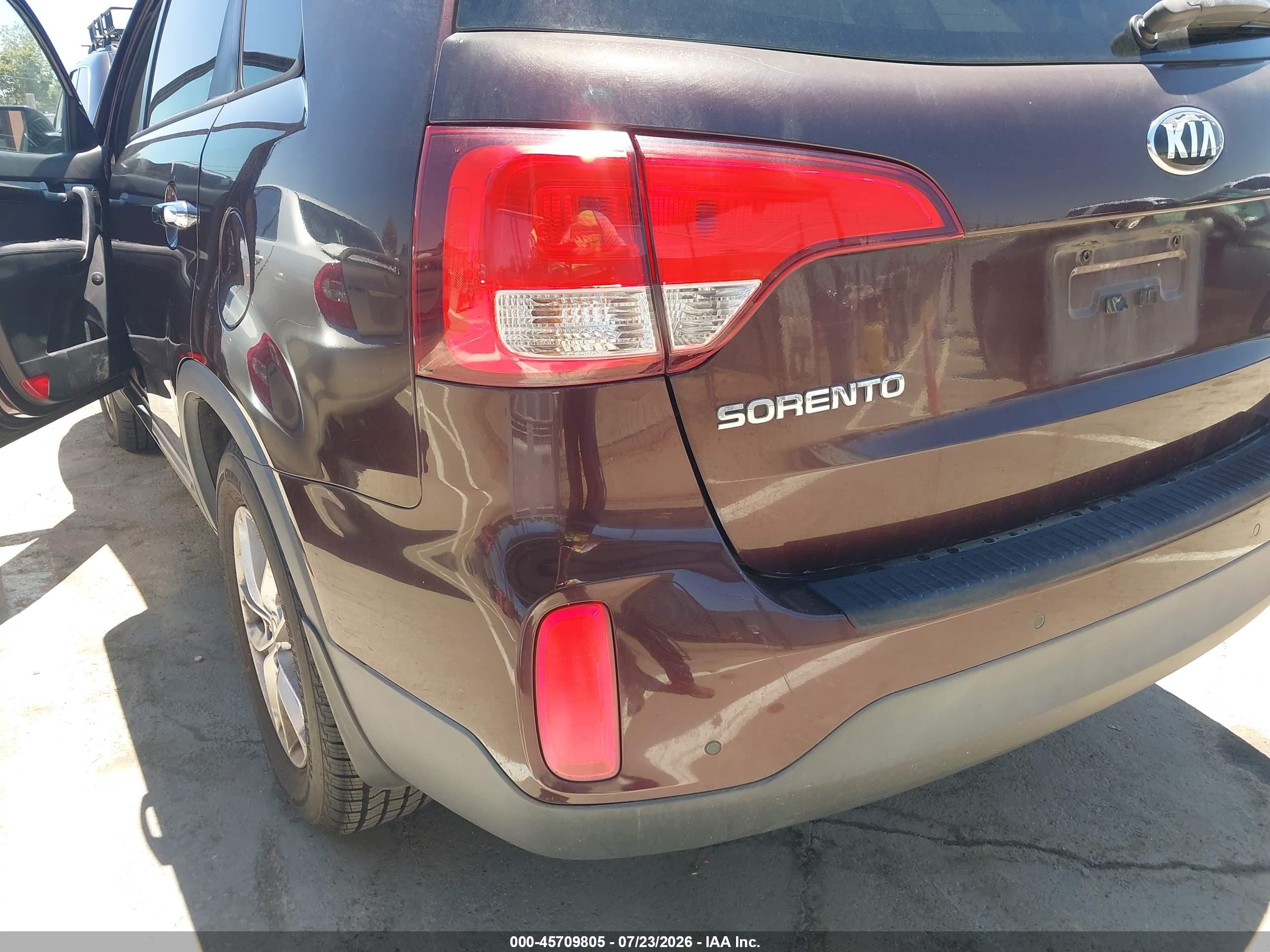 2015 Kia Sorento Lx Burgundy vin: 5XYKT4A68FG631530