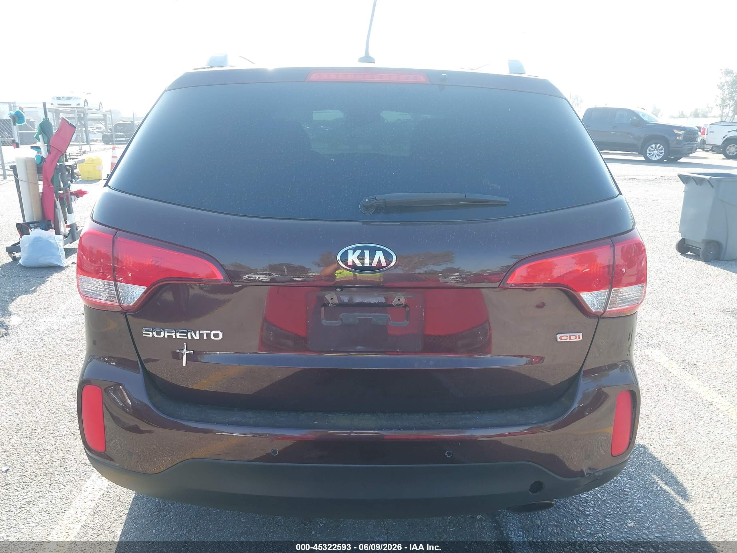 2015 Kia Sorento Lx Burgundy vin: 5XYKT4A68FG641989