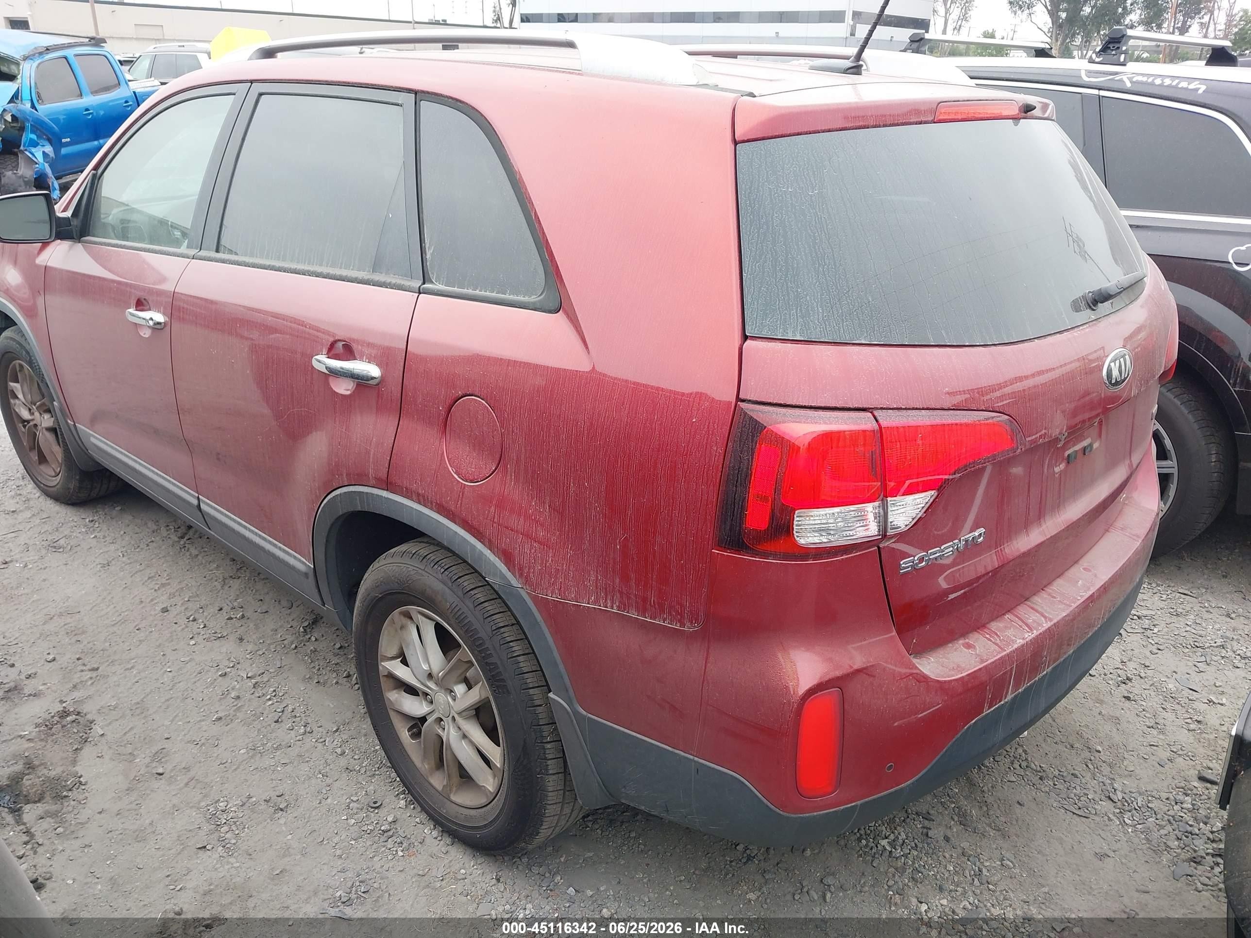 2015 Kia Sorento Lx Red vin: 5XYKT4A68FG657142