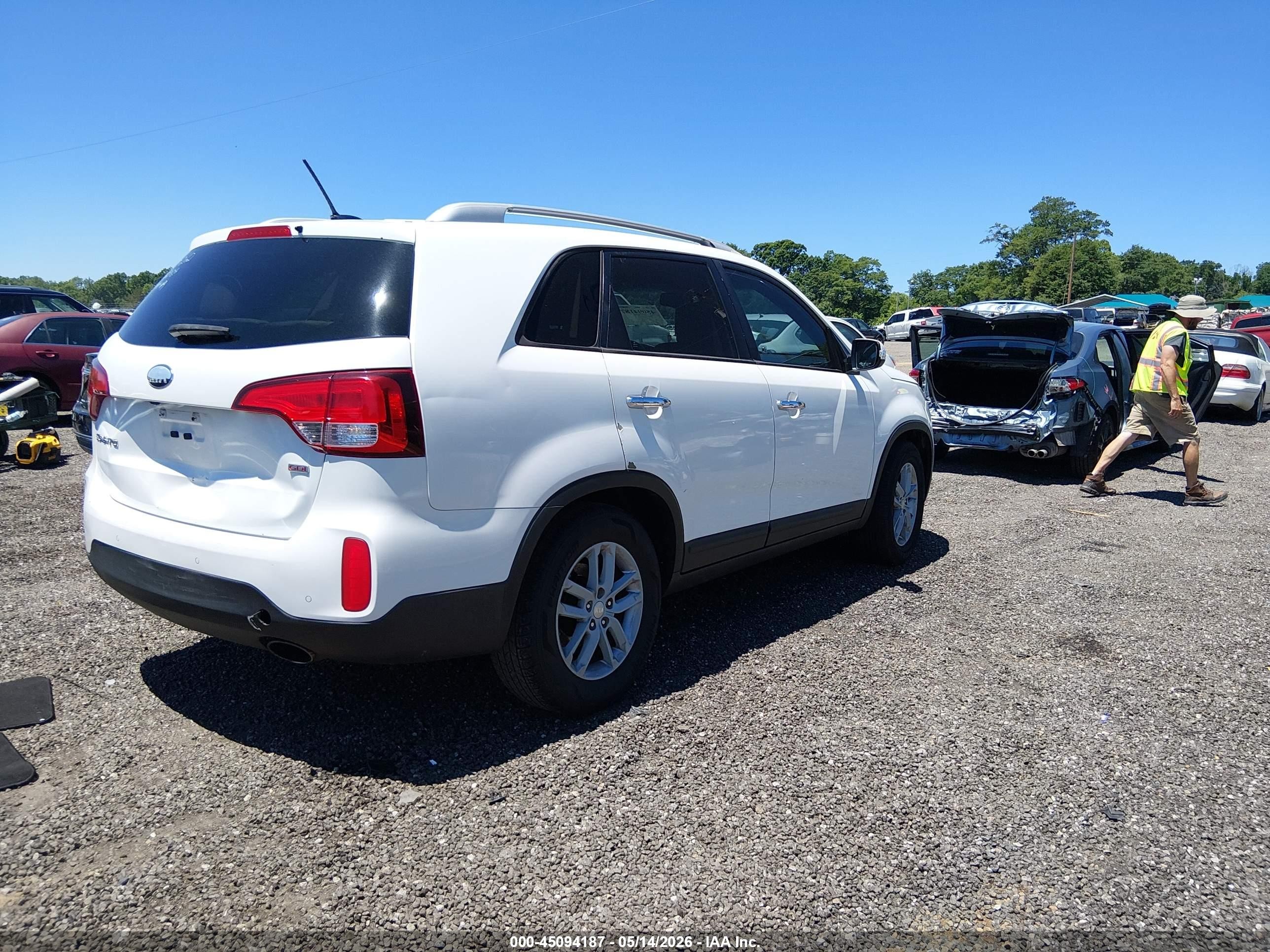 2014 Kia Sorento Lx Белый vin: 5XYKT4A69EG466411
