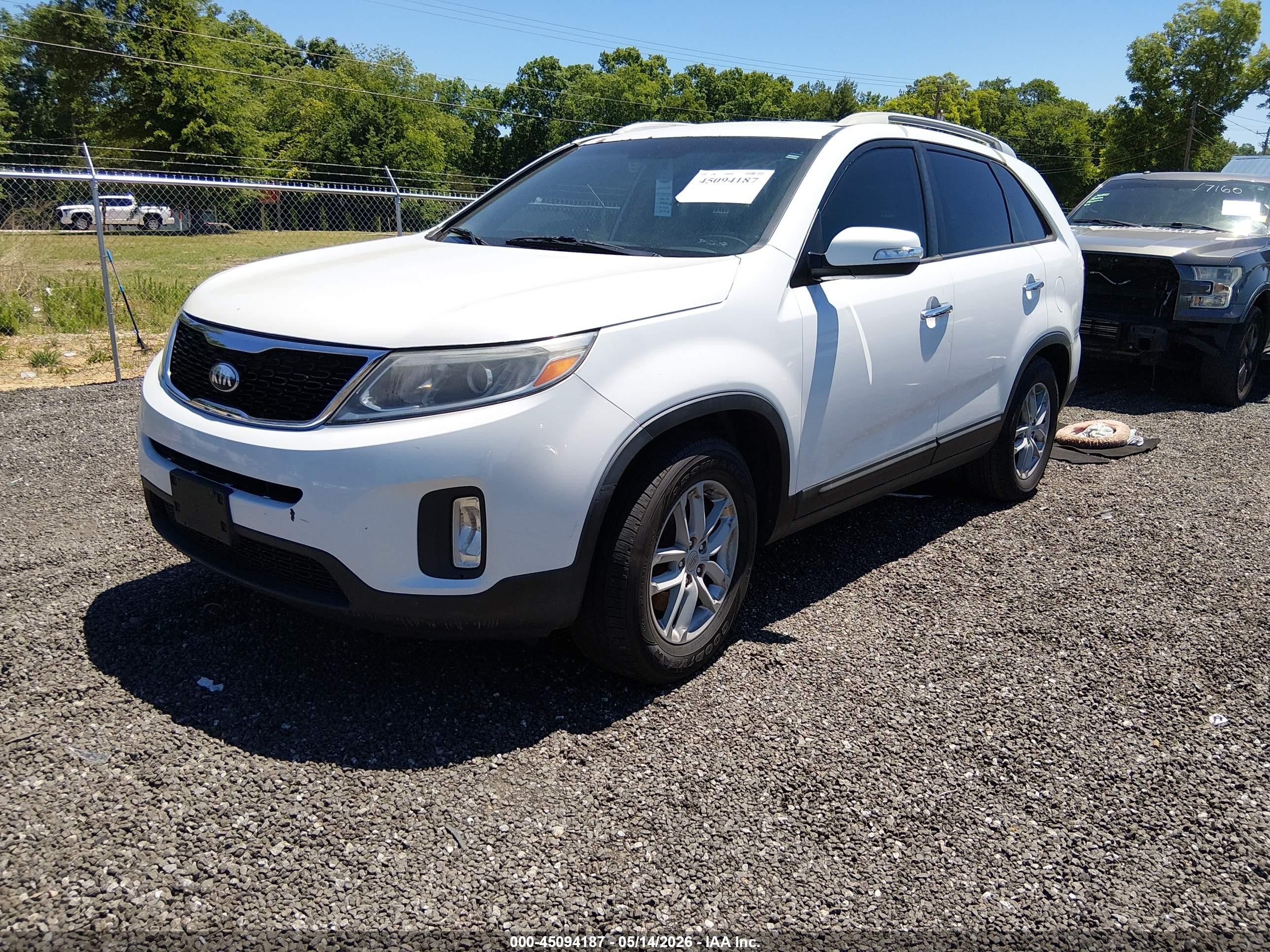 2014 Kia Sorento Lx Белый vin: 5XYKT4A69EG466411