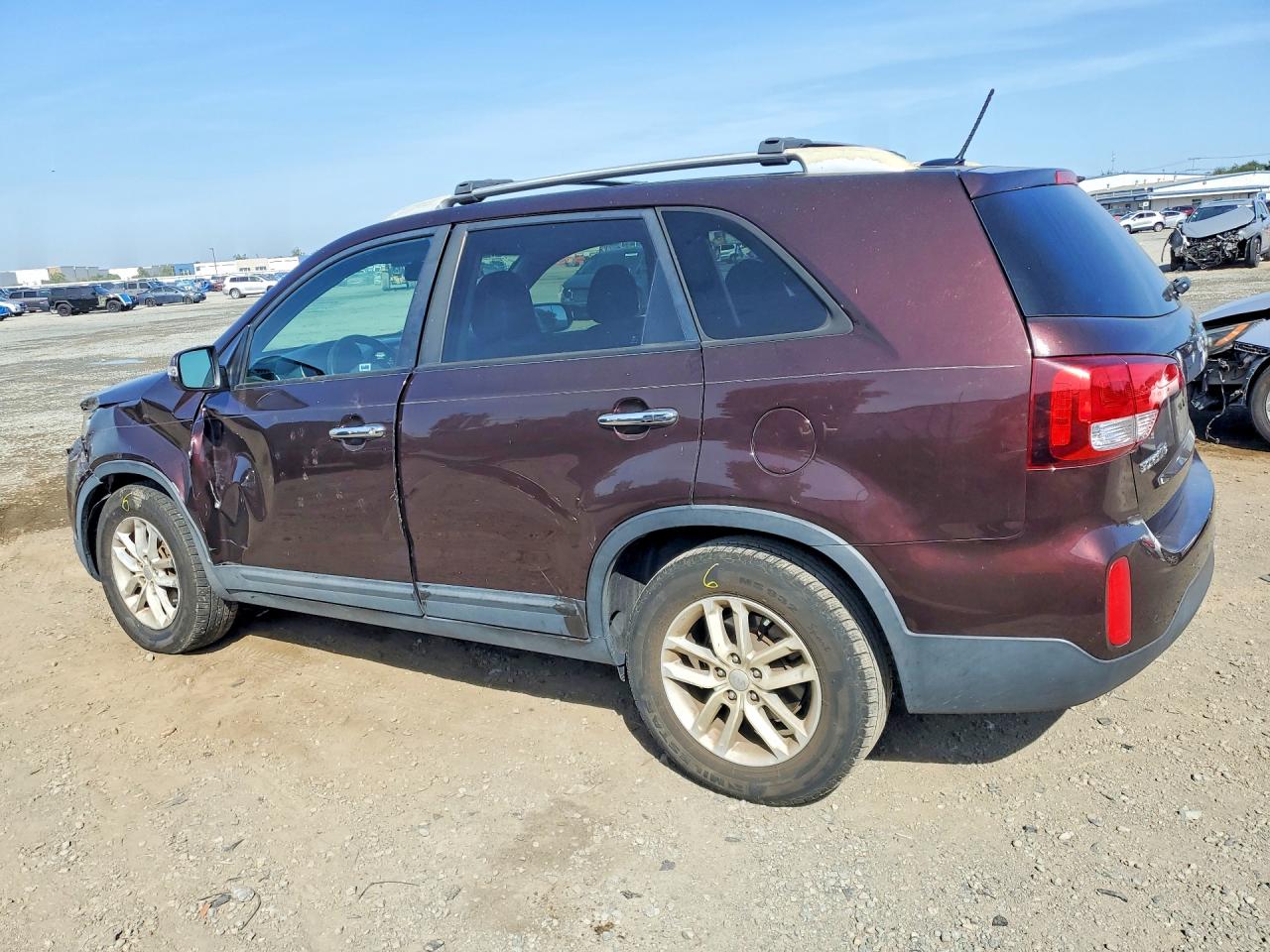 2015 Kia Sorento Lx Maroon vin: 5XYKT4A69FG654881