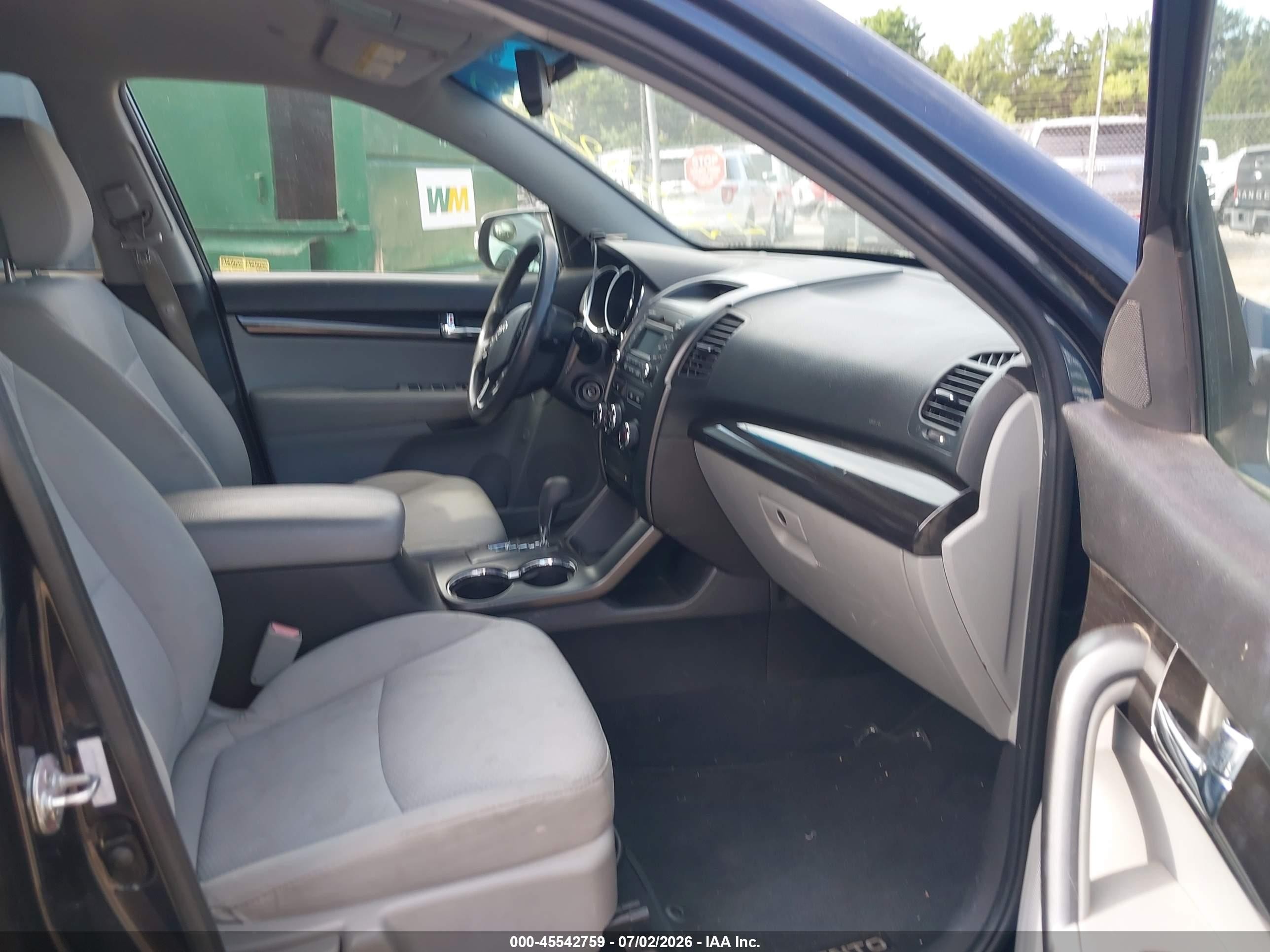 2012 Kia Sorento Lx Black vin: 5XYKT4A6XCG260673