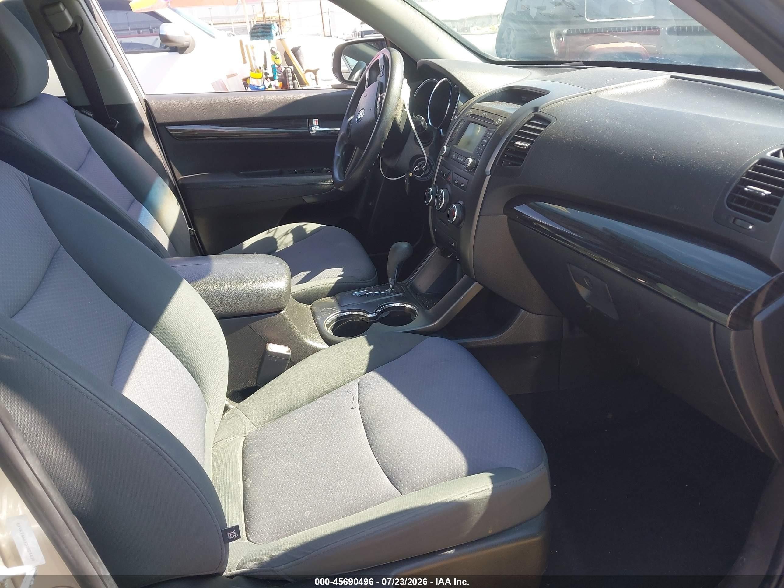 2013 Kia Sorento Lx Silver vin: 5XYKT4A6XDG424439