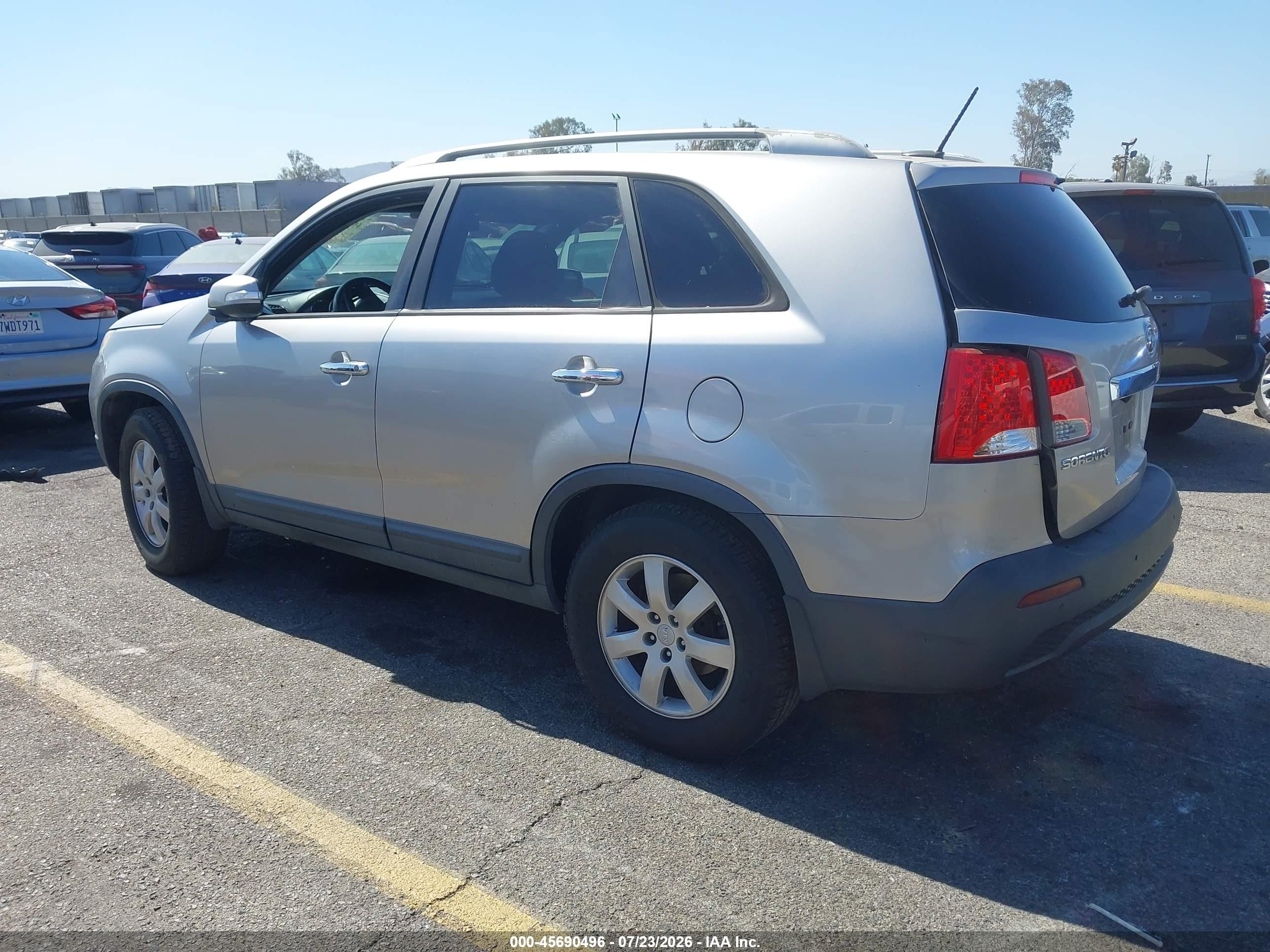 2013 Kia Sorento Lx Silver vin: 5XYKT4A6XDG424439