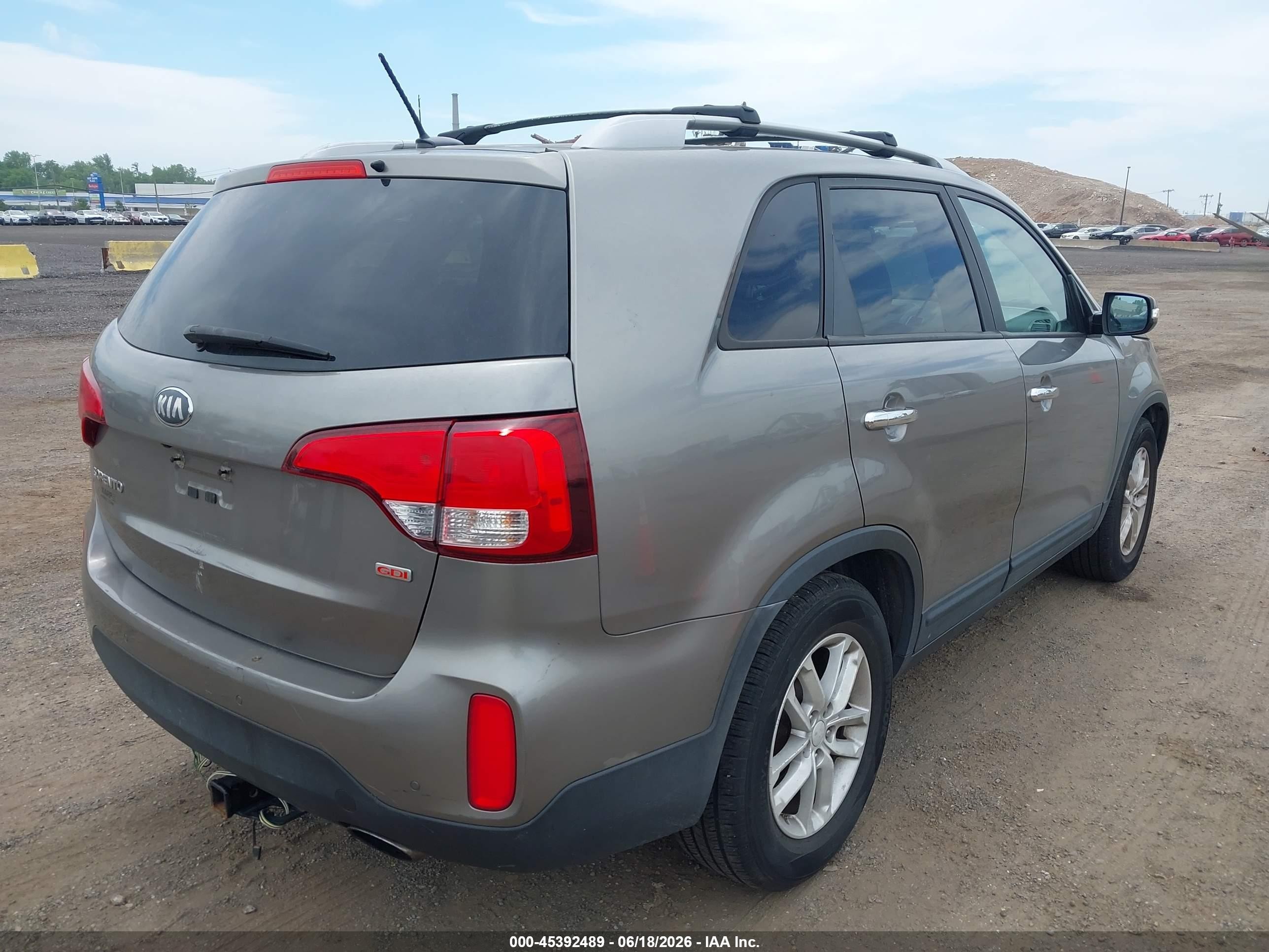 2014 Kia Sorento Lx Silver vin: 5XYKT4A6XEG431909