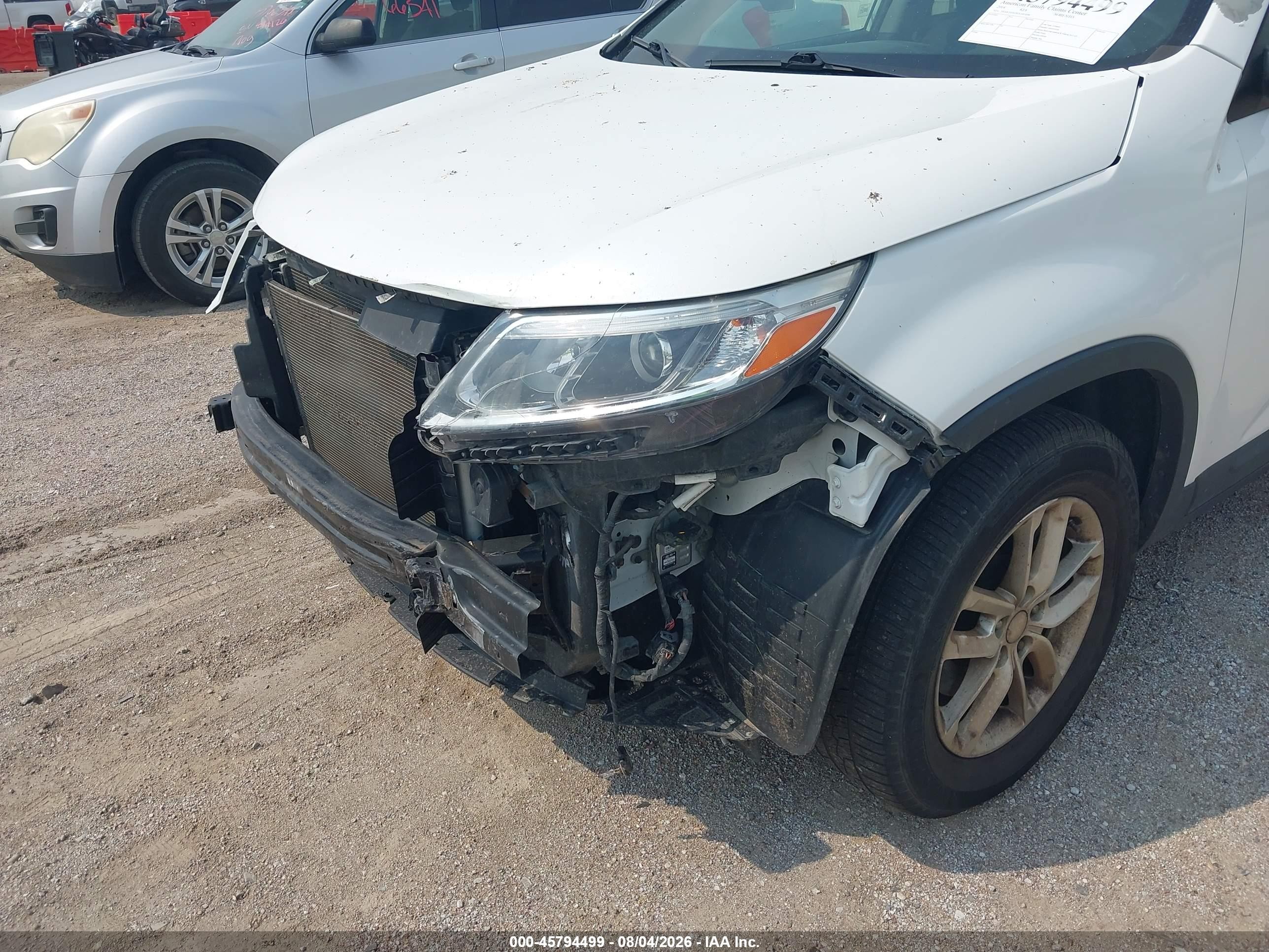 2014 Kia Sorento Lx White vin: 5XYKT4A6XEG485498