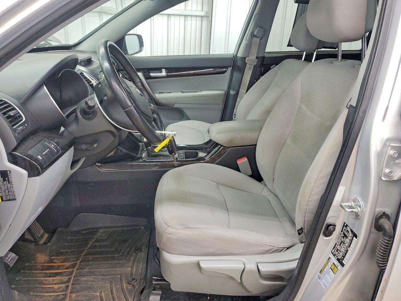 2014 Kia Sorento Lx Silver vin: 5XYKT4A6XEG519424