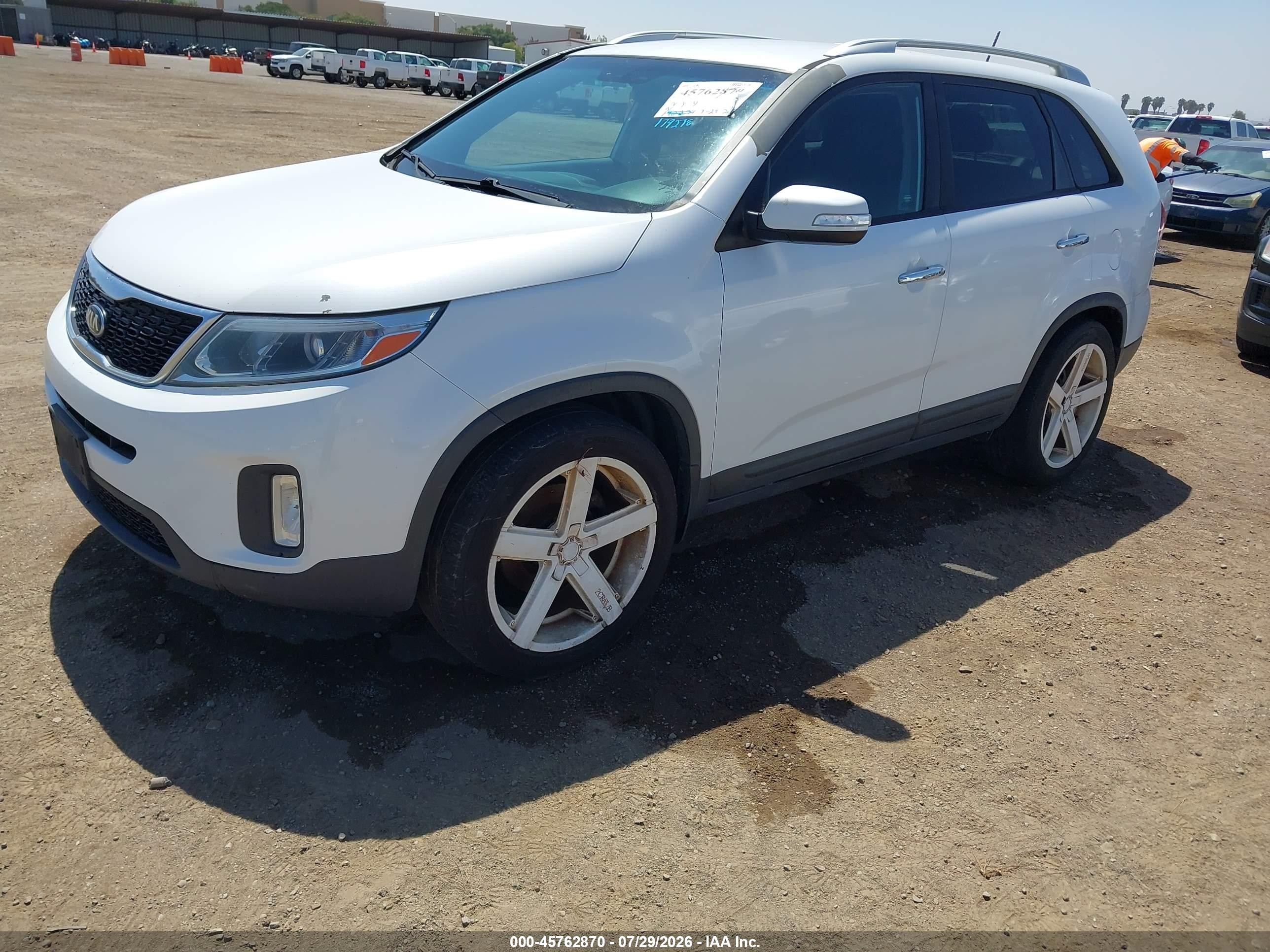 2015 Kia Sorento Lx V6 White vin: 5XYKT4A71FG637632