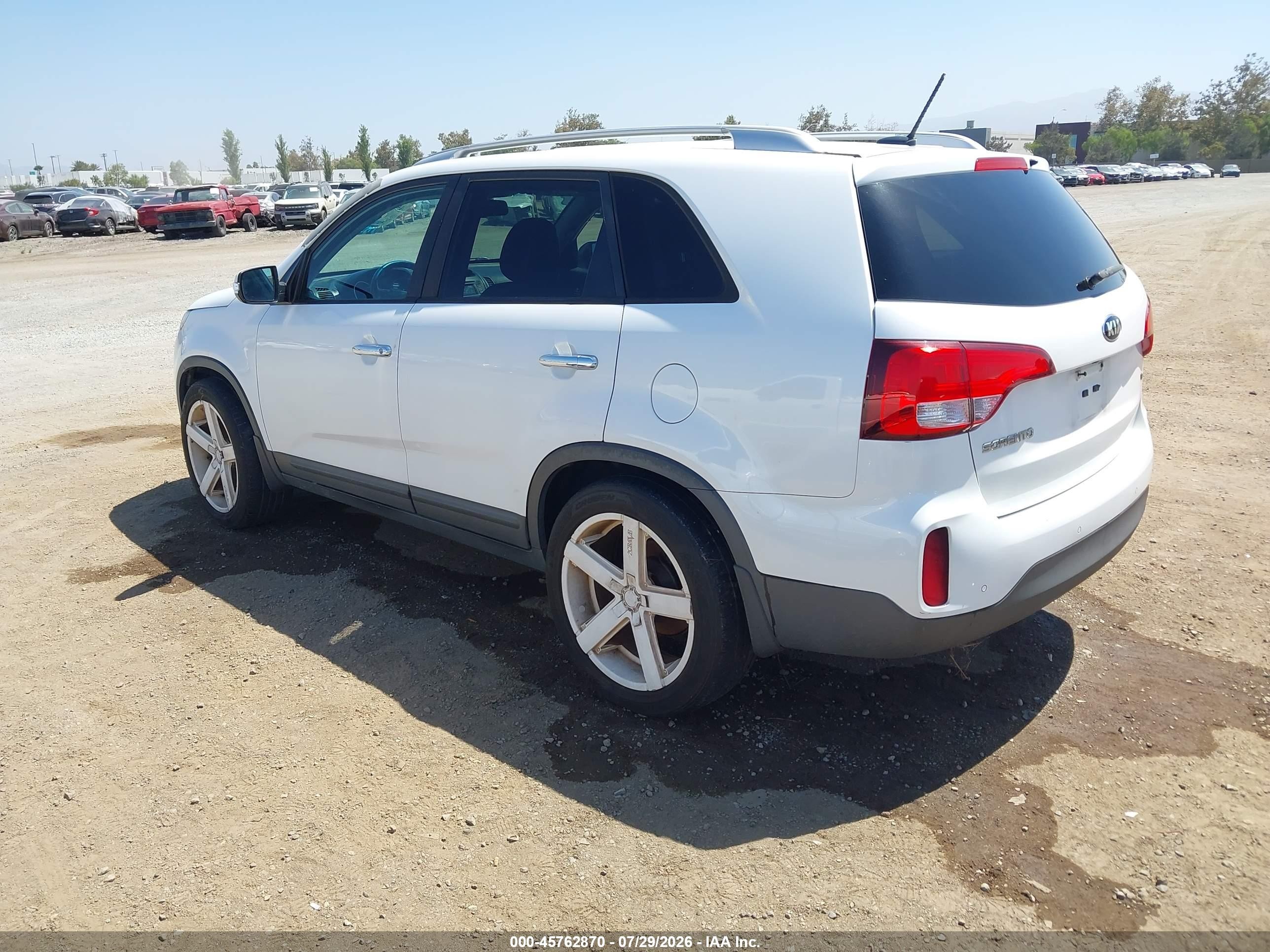 2015 Kia Sorento Lx V6 White vin: 5XYKT4A71FG637632