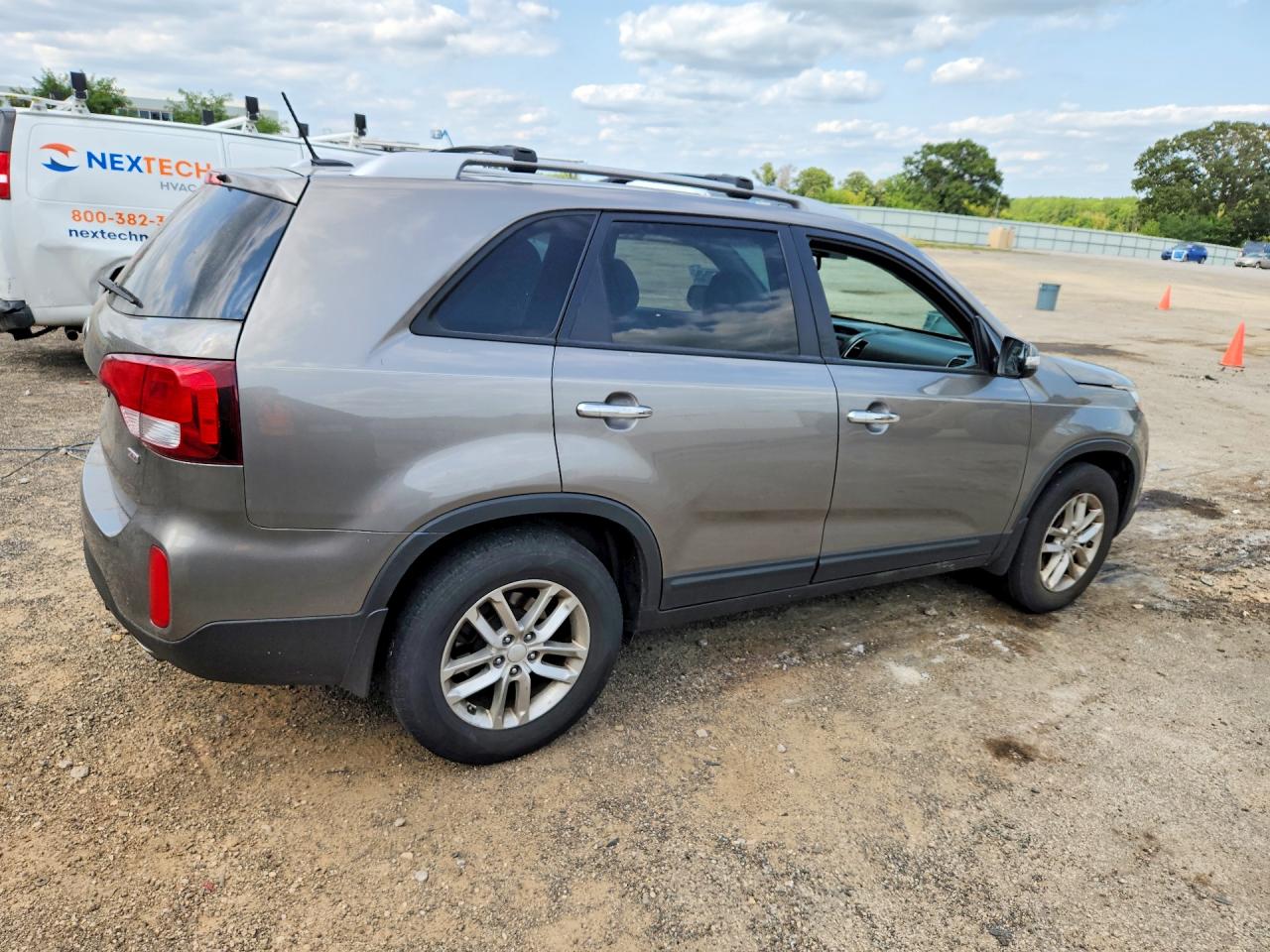 2015 Kia Sorento Lx Tan vin: 5XYKT4A72FG582477