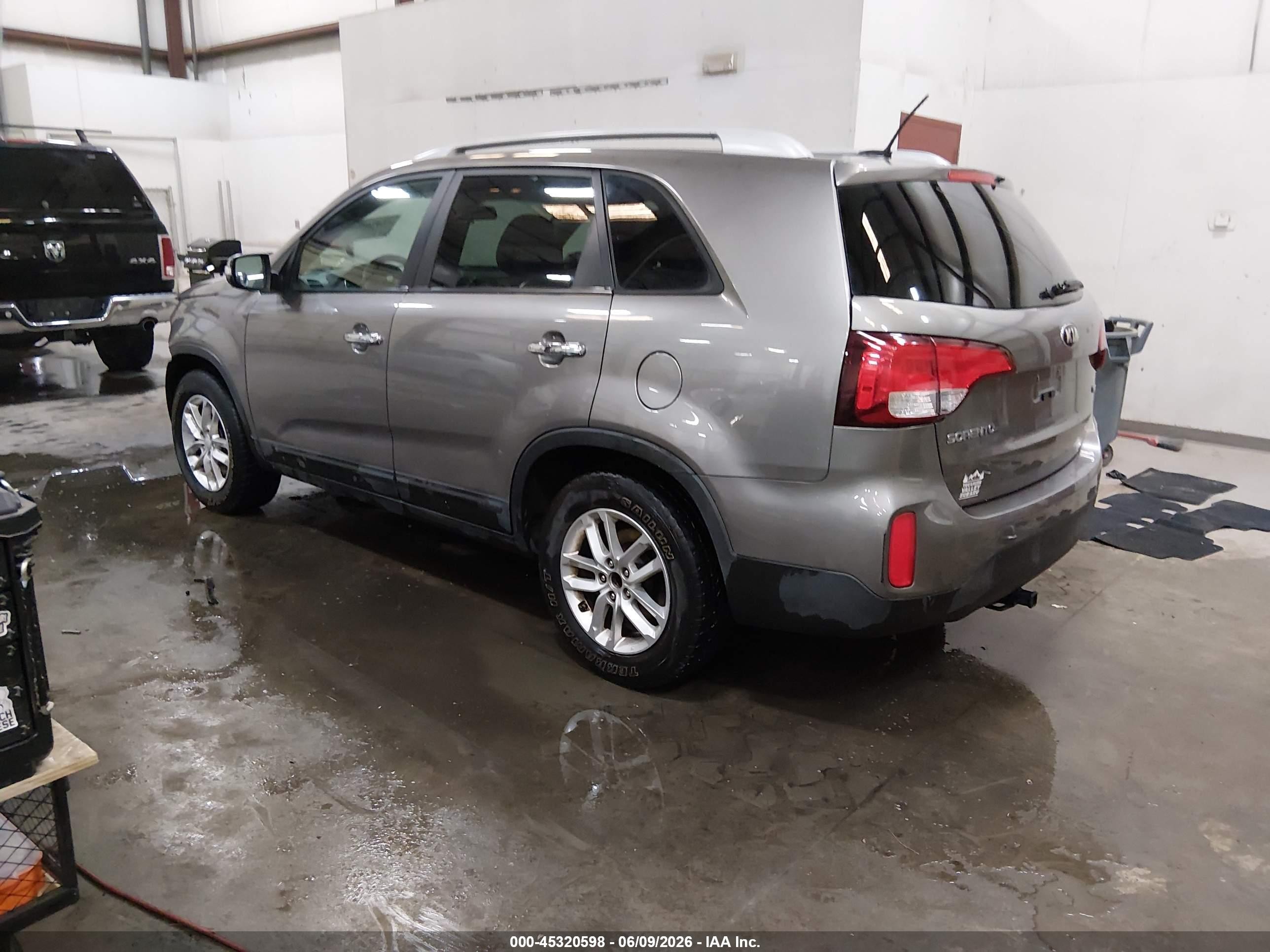 2015 Kia Sorento Lx V6 Gray vin: 5XYKT4A72FG588456
