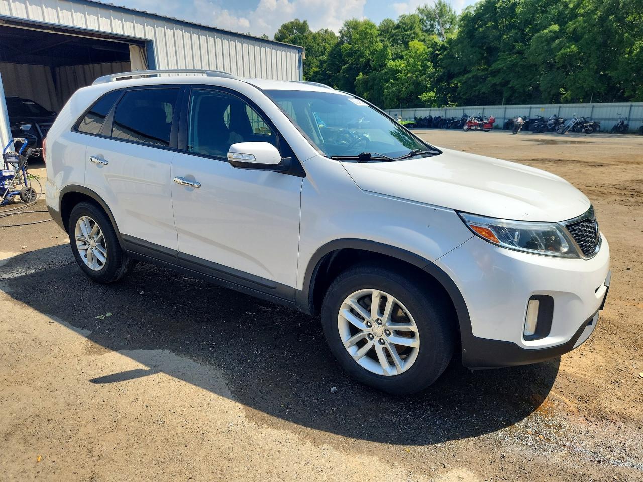 2015 Kia Sorento Lx White vin: 5XYKT4A74FG612868