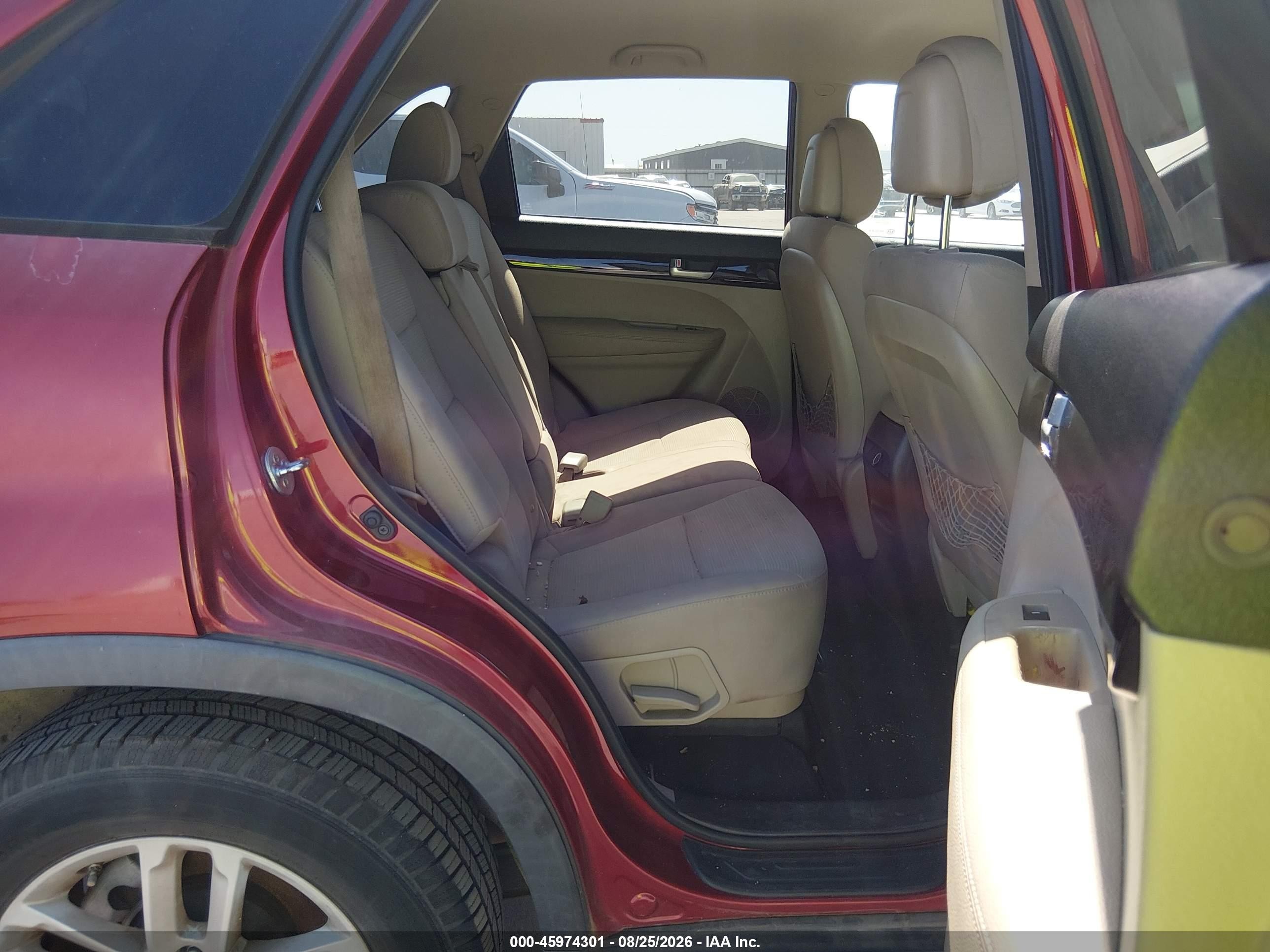 2015 Kia Sorento Lx V6 Red vin: 5XYKT4A76FG551703