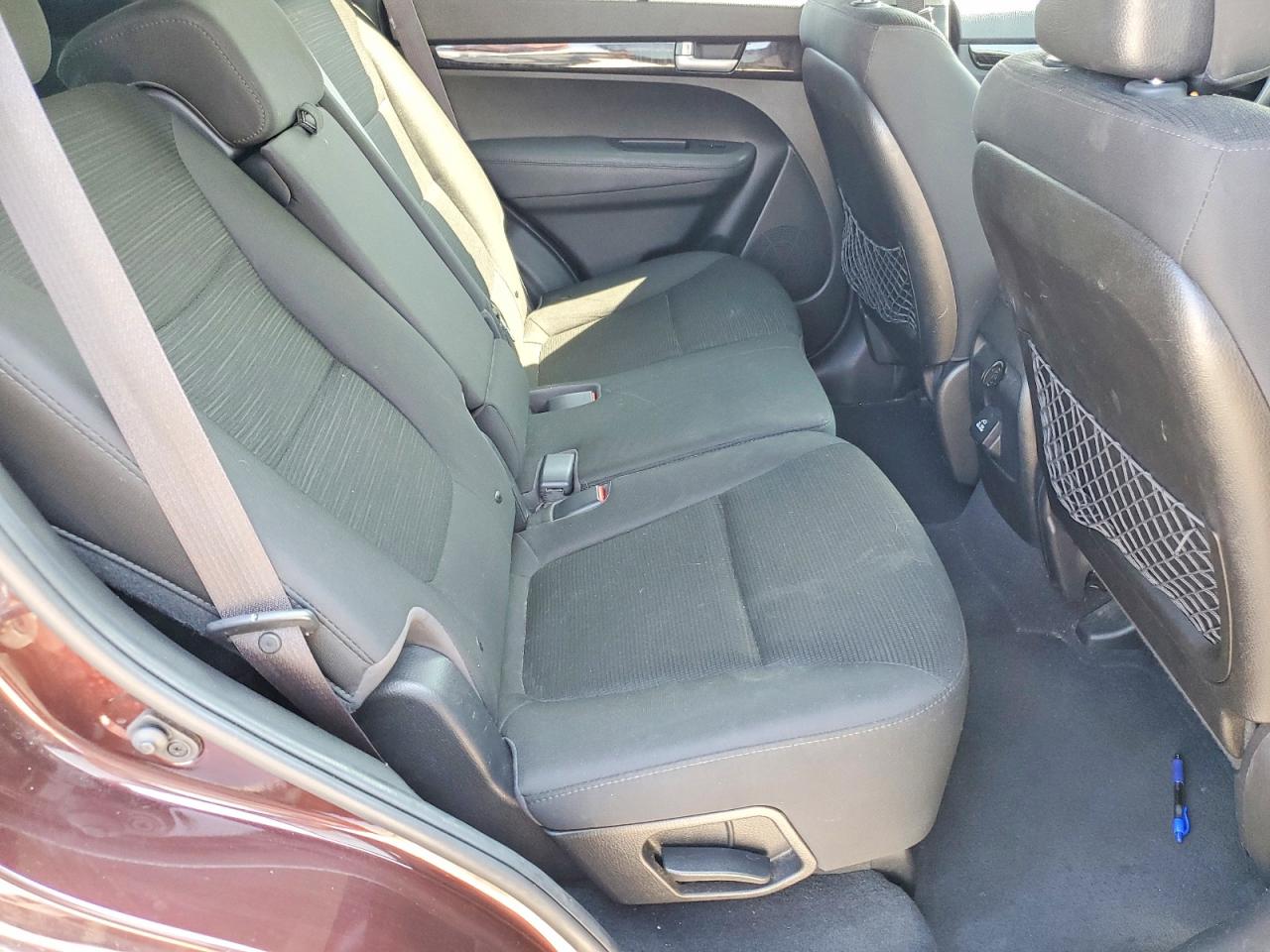 2015 Kia Sorento Lx Burgundy vin: 5XYKT4A78FG613201