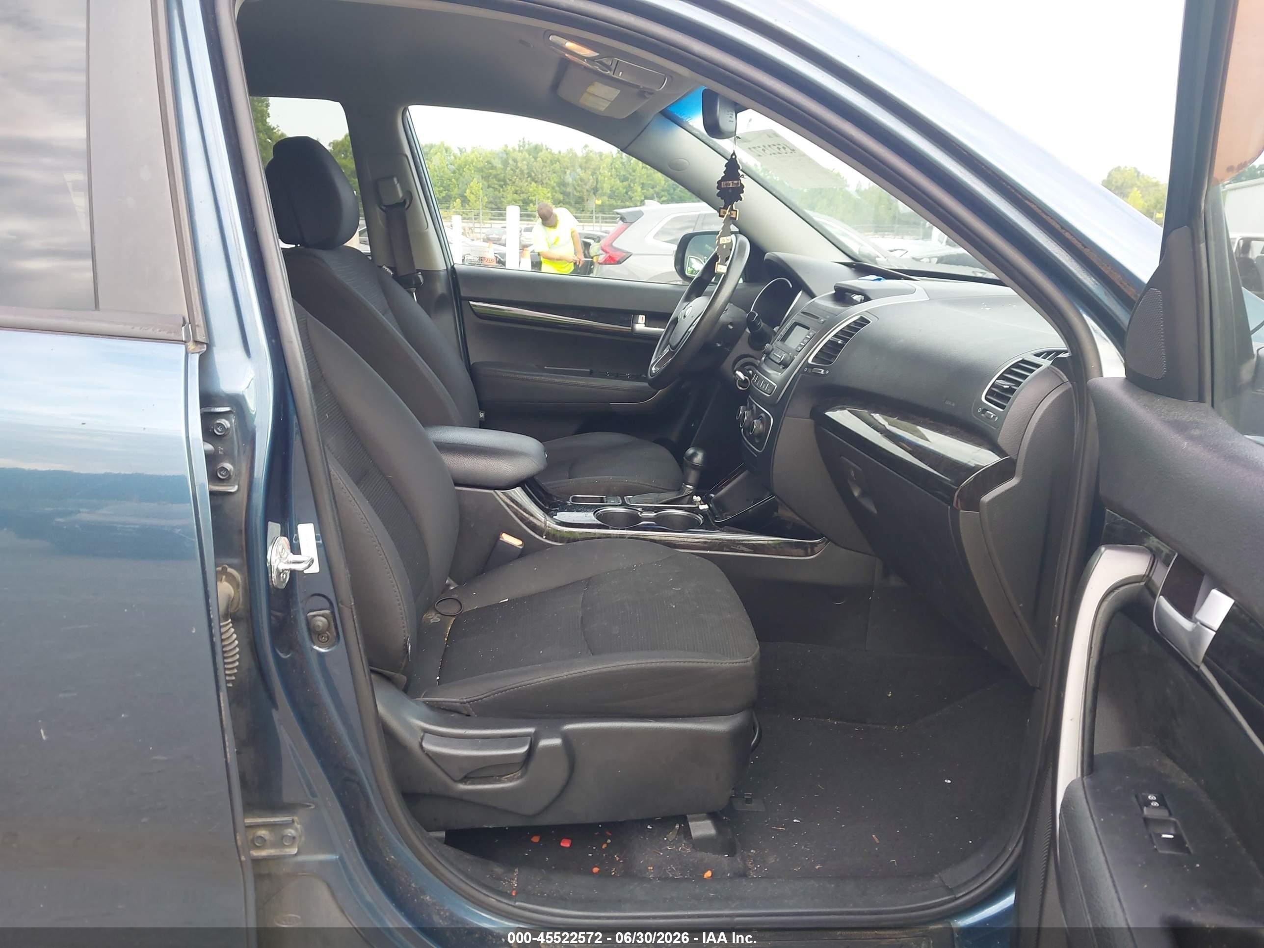 2014 Kia Sorento Lx V6 Blue vin: 5XYKT4A7XEG496493