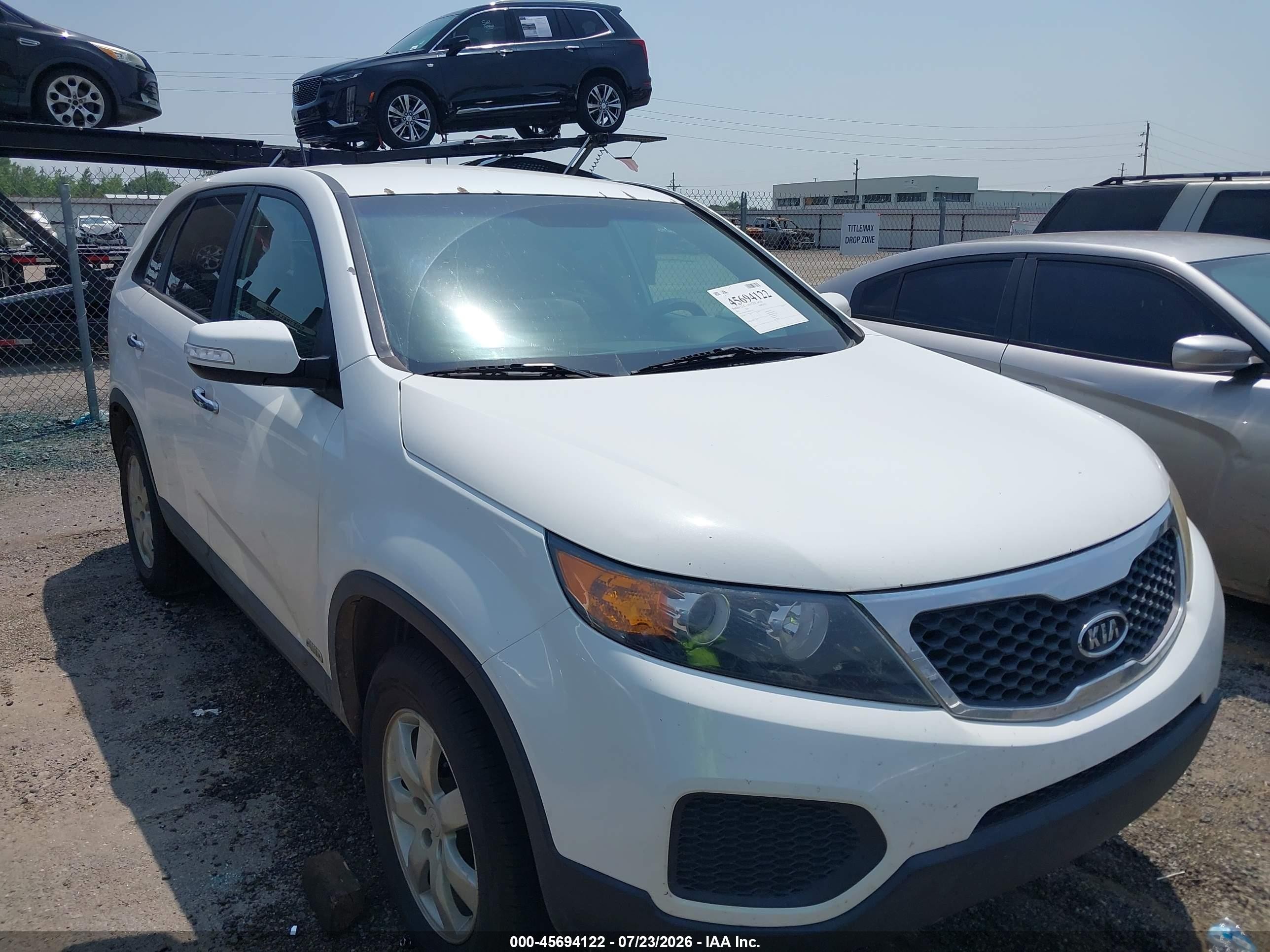 2011 Kia Sorento Lx White vin: 5XYKTCA10BG011747