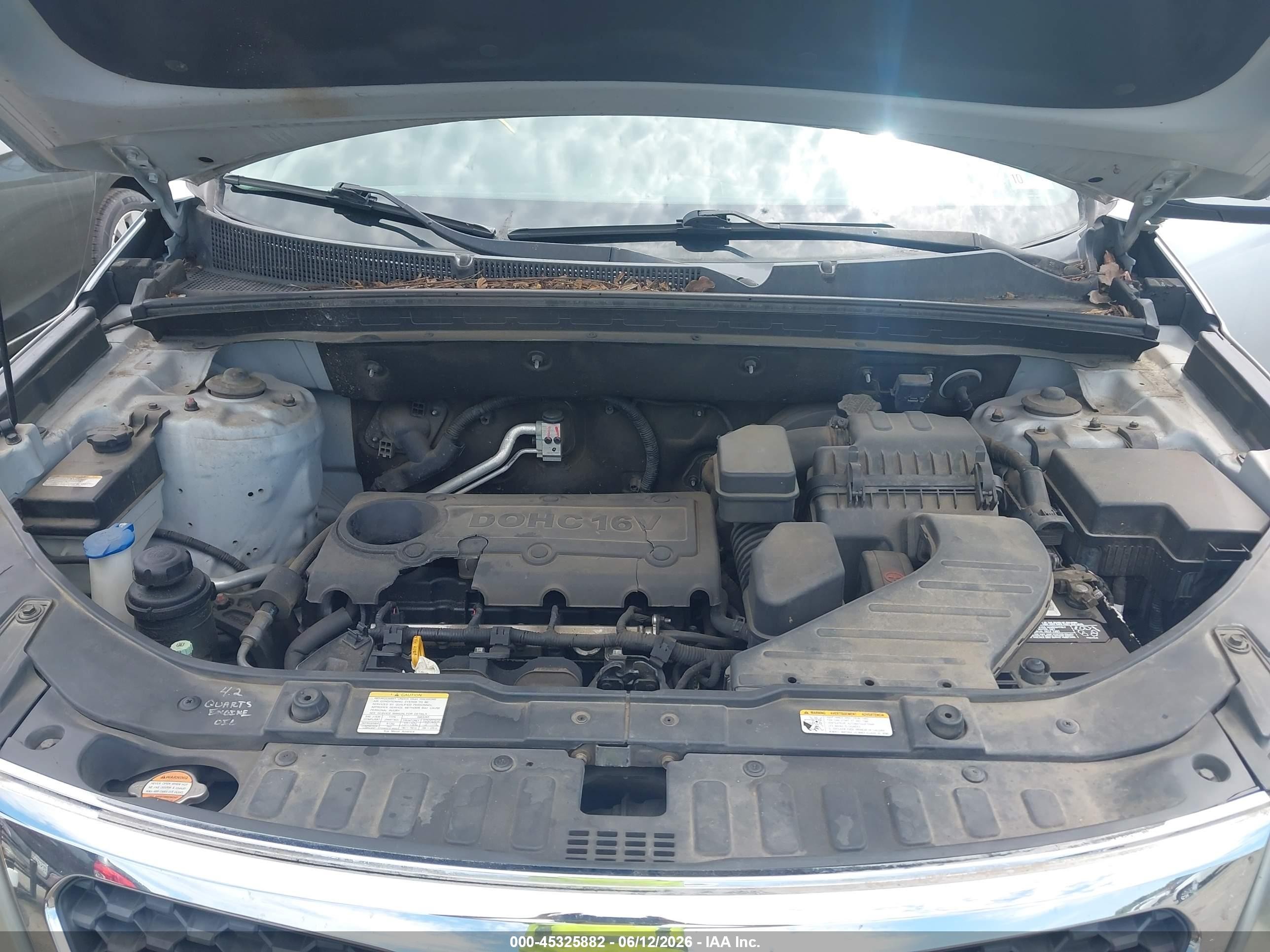 2011 Kia Sorento Lx Silver vin: 5XYKTCA10BG014809