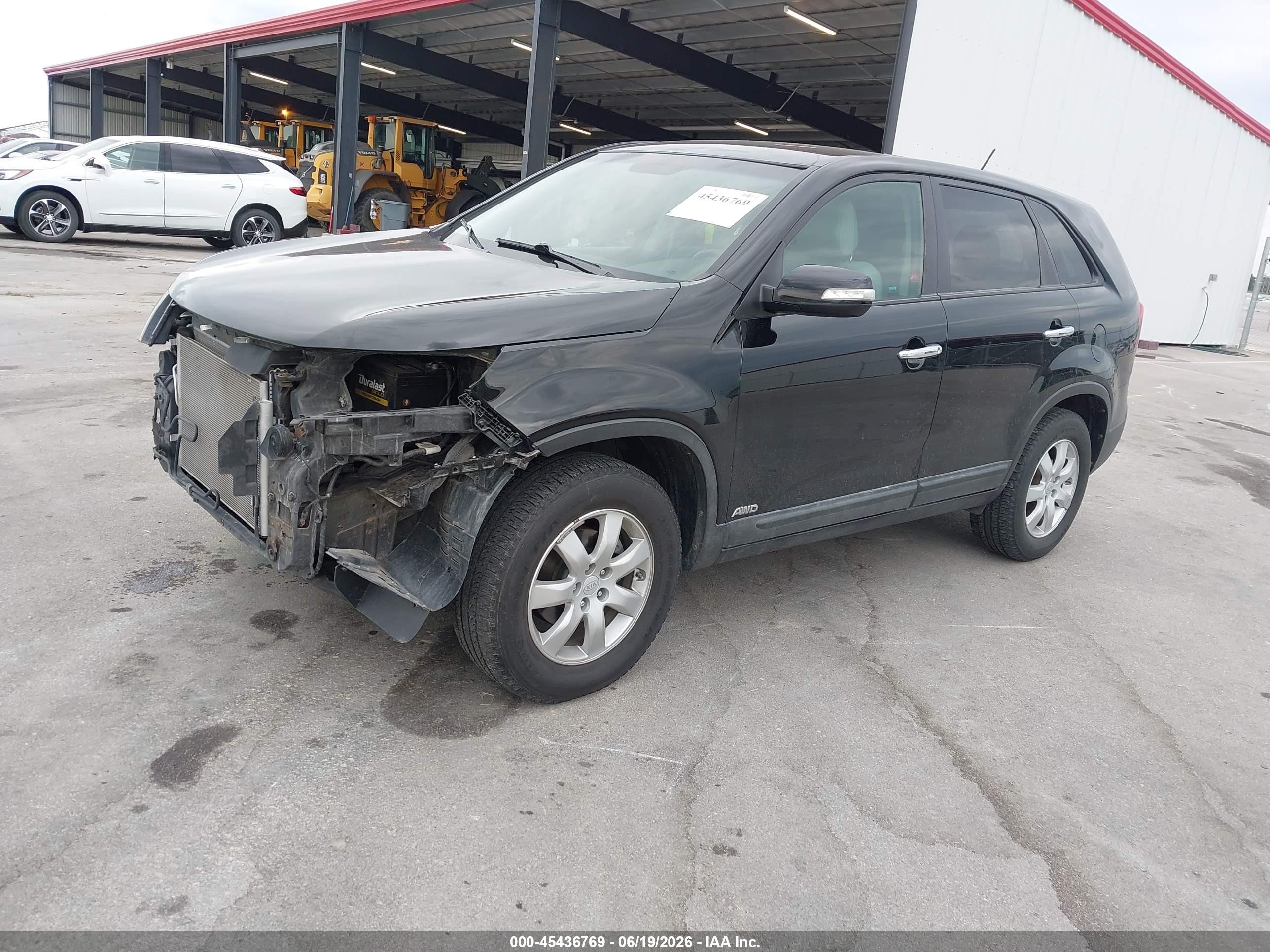 2011 Kia Sorento Lx Black vin: 5XYKTCA10BG015023