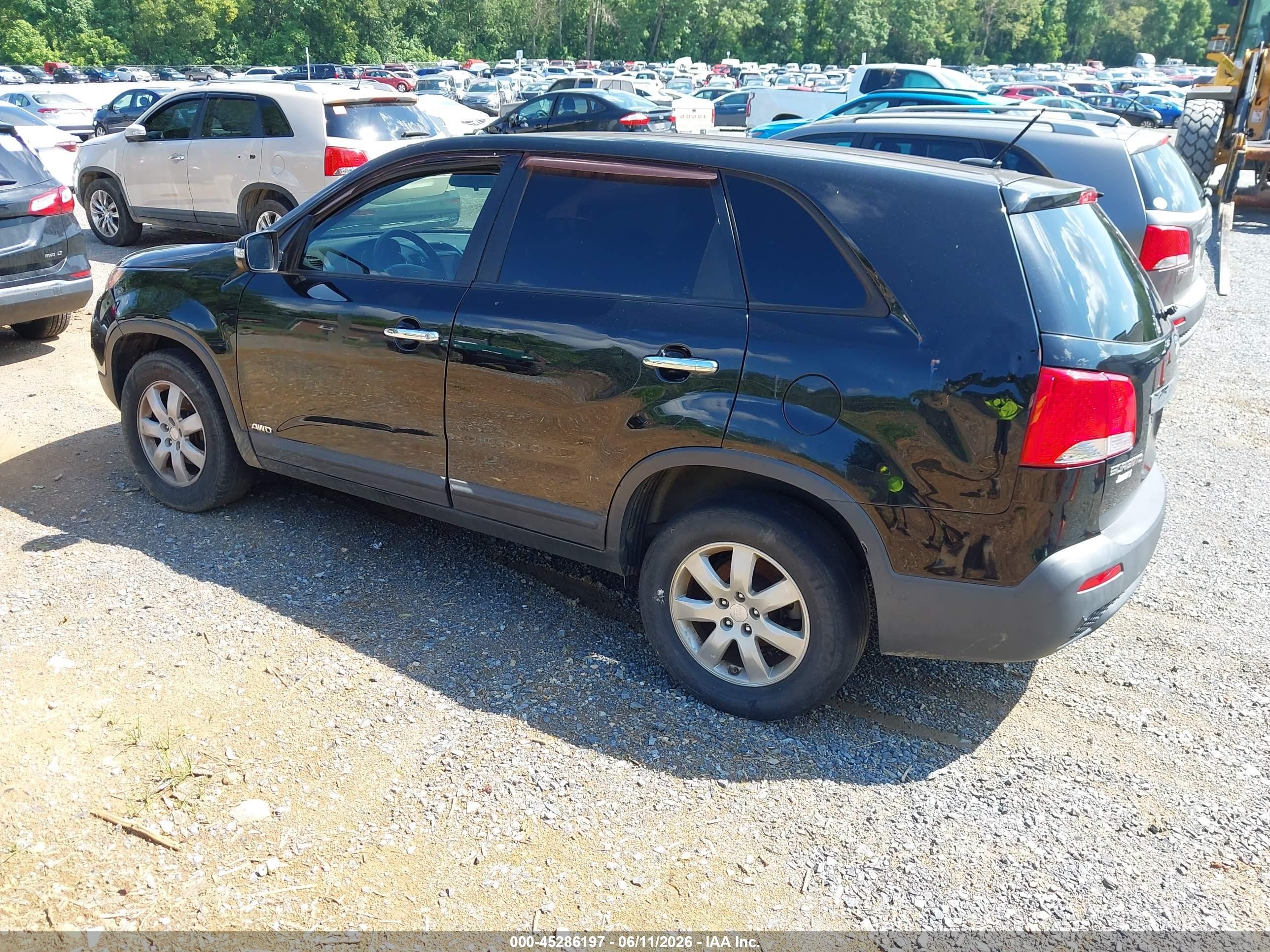 2011 Kia Sorento Lx Black vin: 5XYKTCA12BG030509