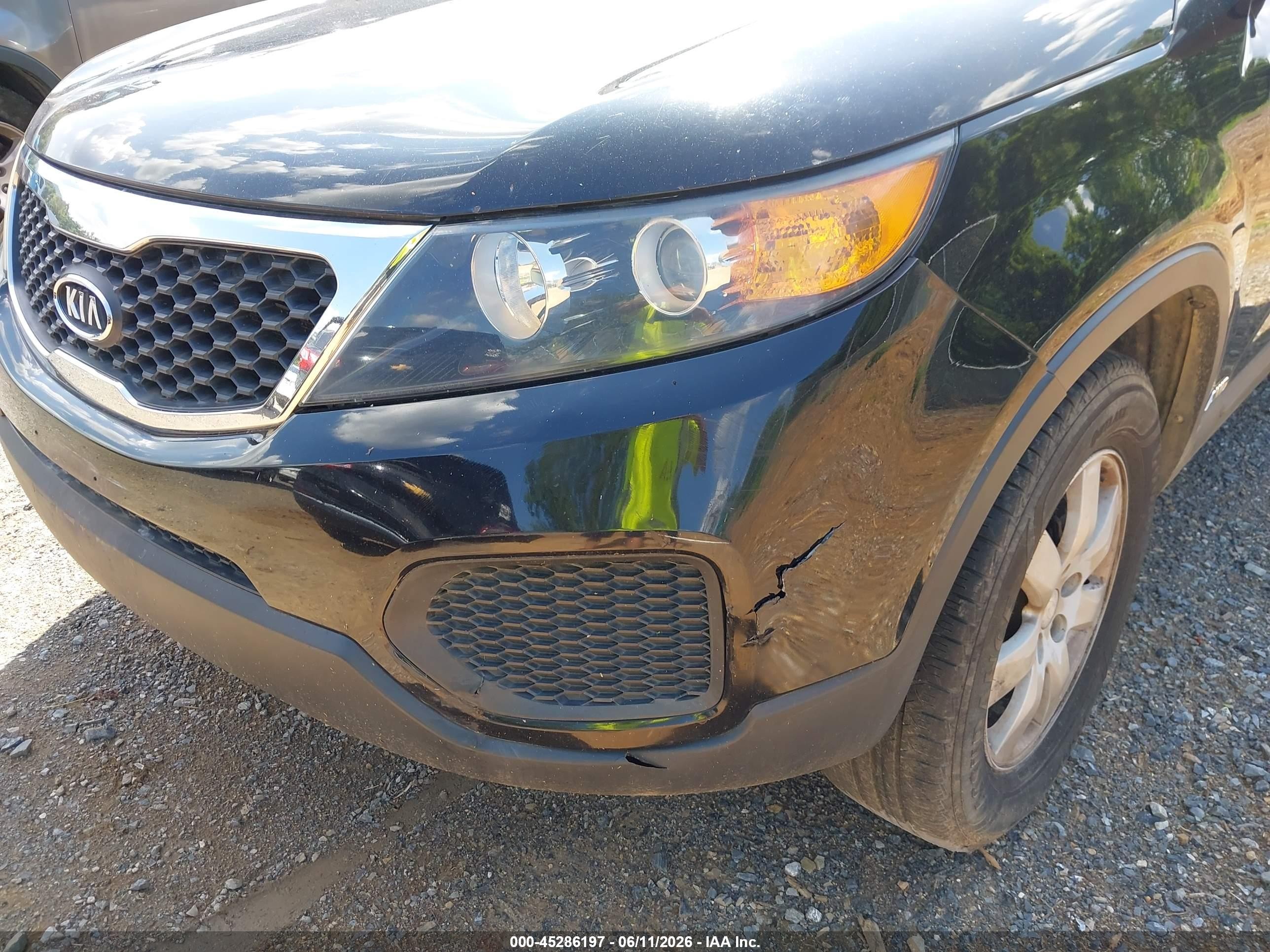 2011 Kia Sorento Lx Black vin: 5XYKTCA12BG030509