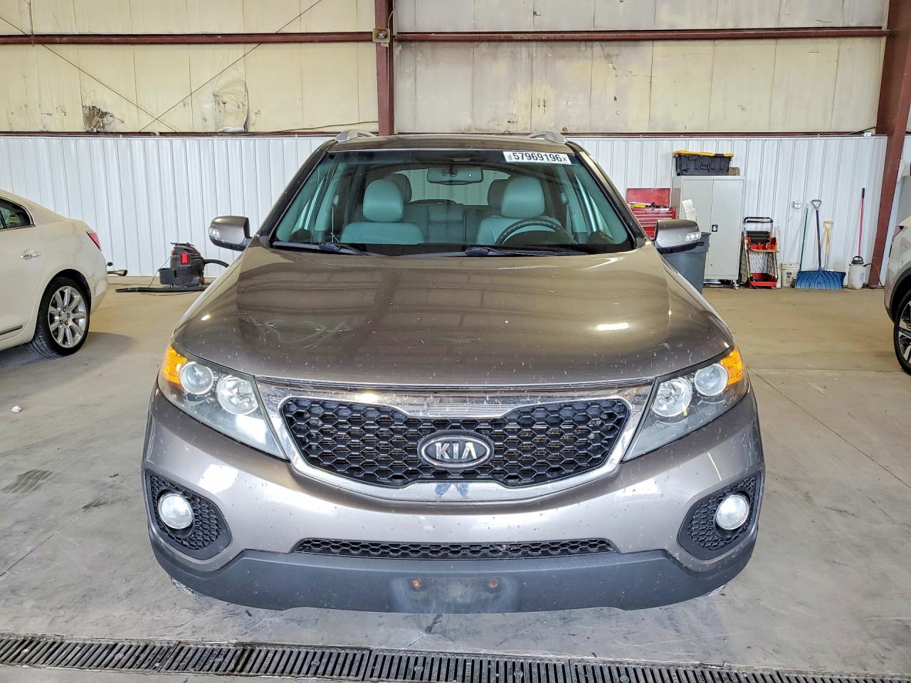 2011 Kia Sorento Lx Gray vin: 5XYKTCA13BG034455