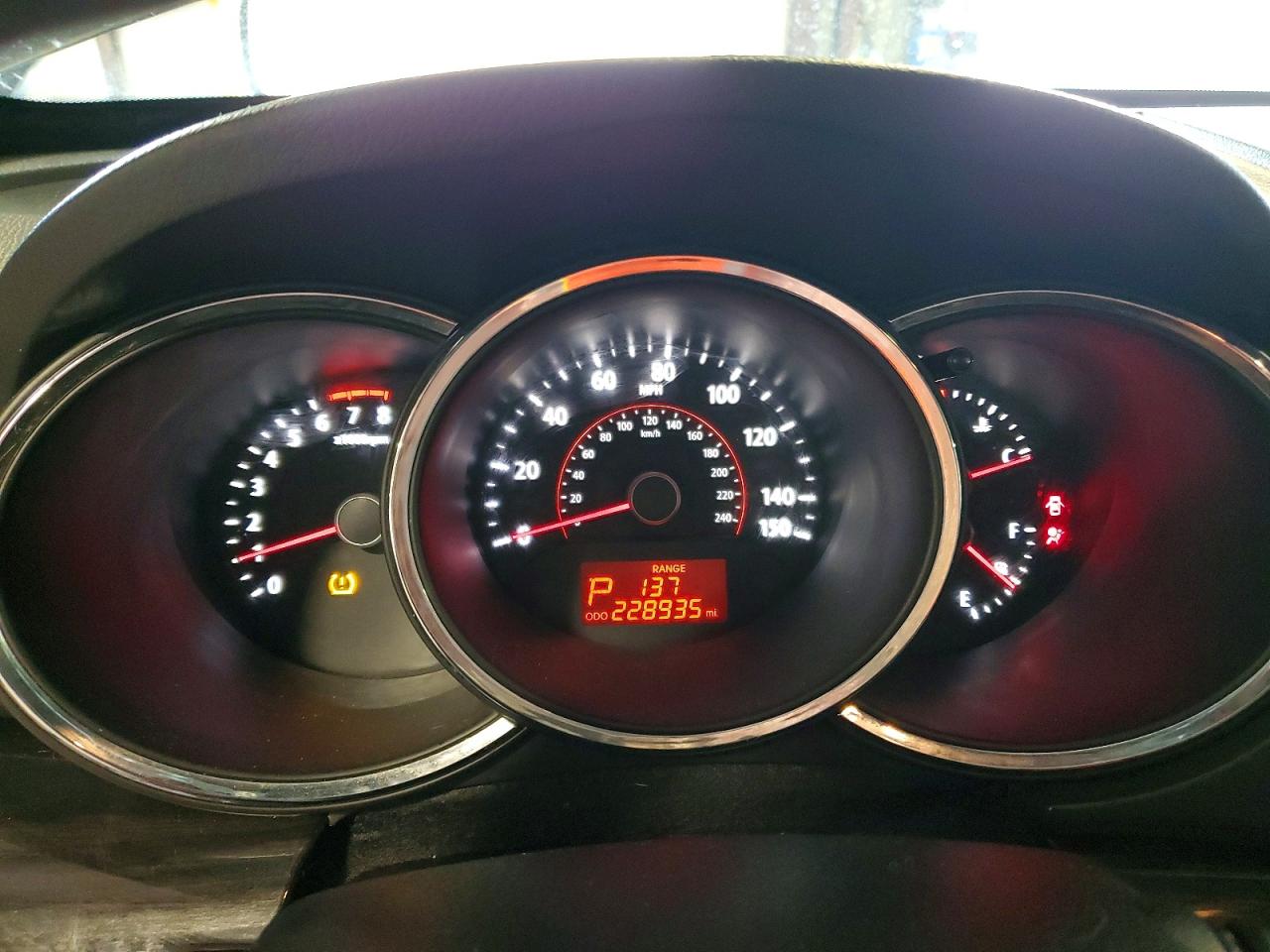 2011 Kia Sorento Lx Gray vin: 5XYKTCA13BG034455