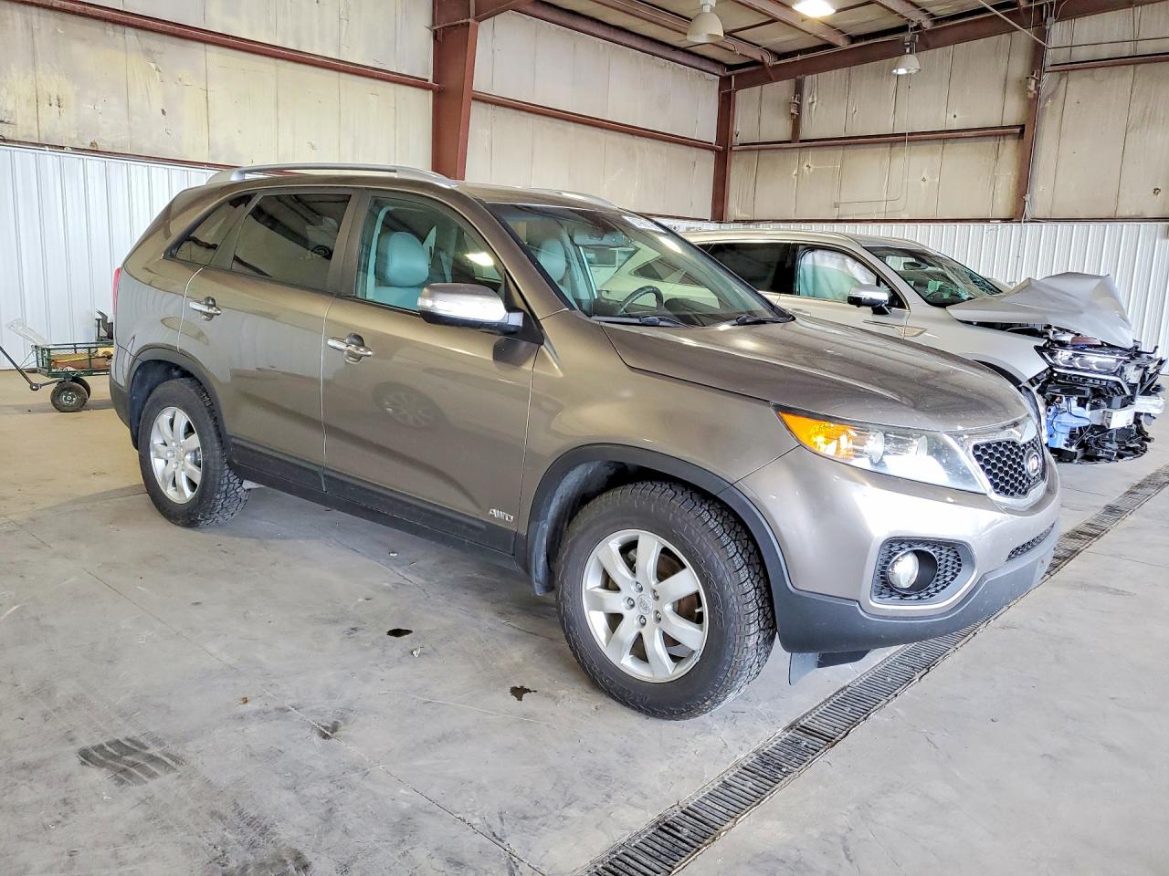 2011 Kia Sorento Lx Gray vin: 5XYKTCA13BG034455