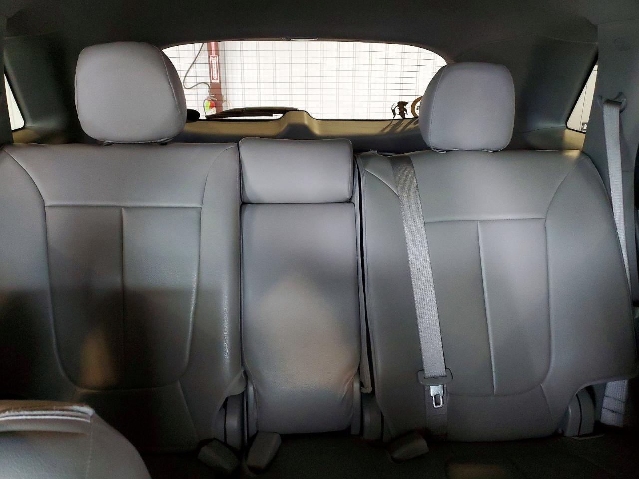 2011 Kia Sorento Lx Gray vin: 5XYKTCA13BG034455