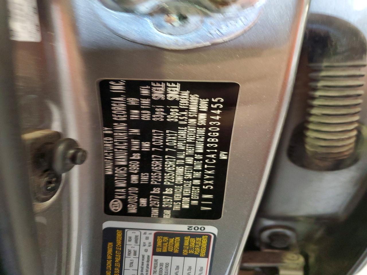 2011 Kia Sorento Lx Gray vin: 5XYKTCA13BG034455