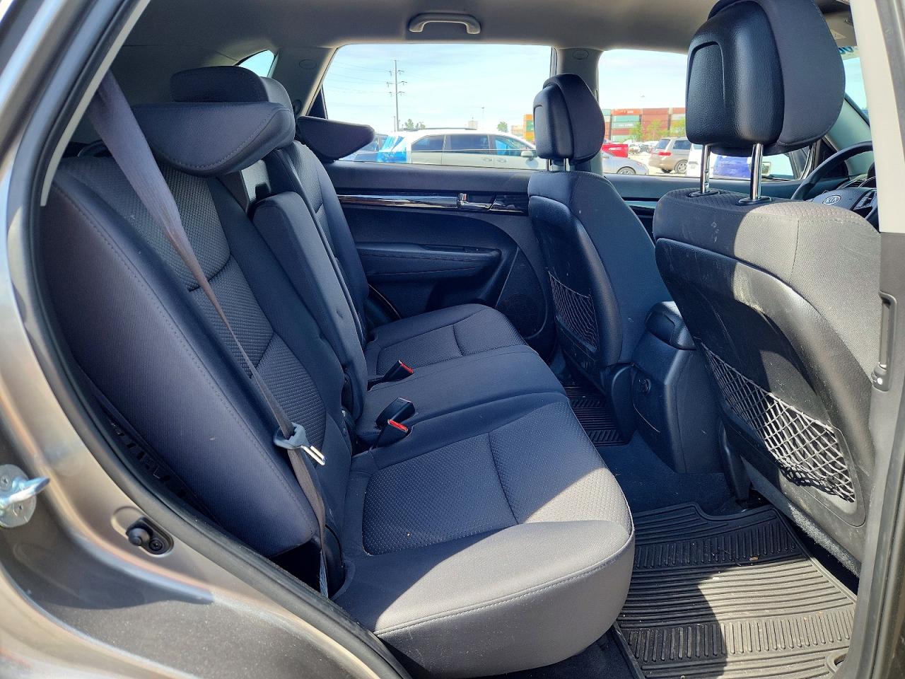 2011 Kia Sorento Lx Gray vin: 5XYKTCA13BG112488