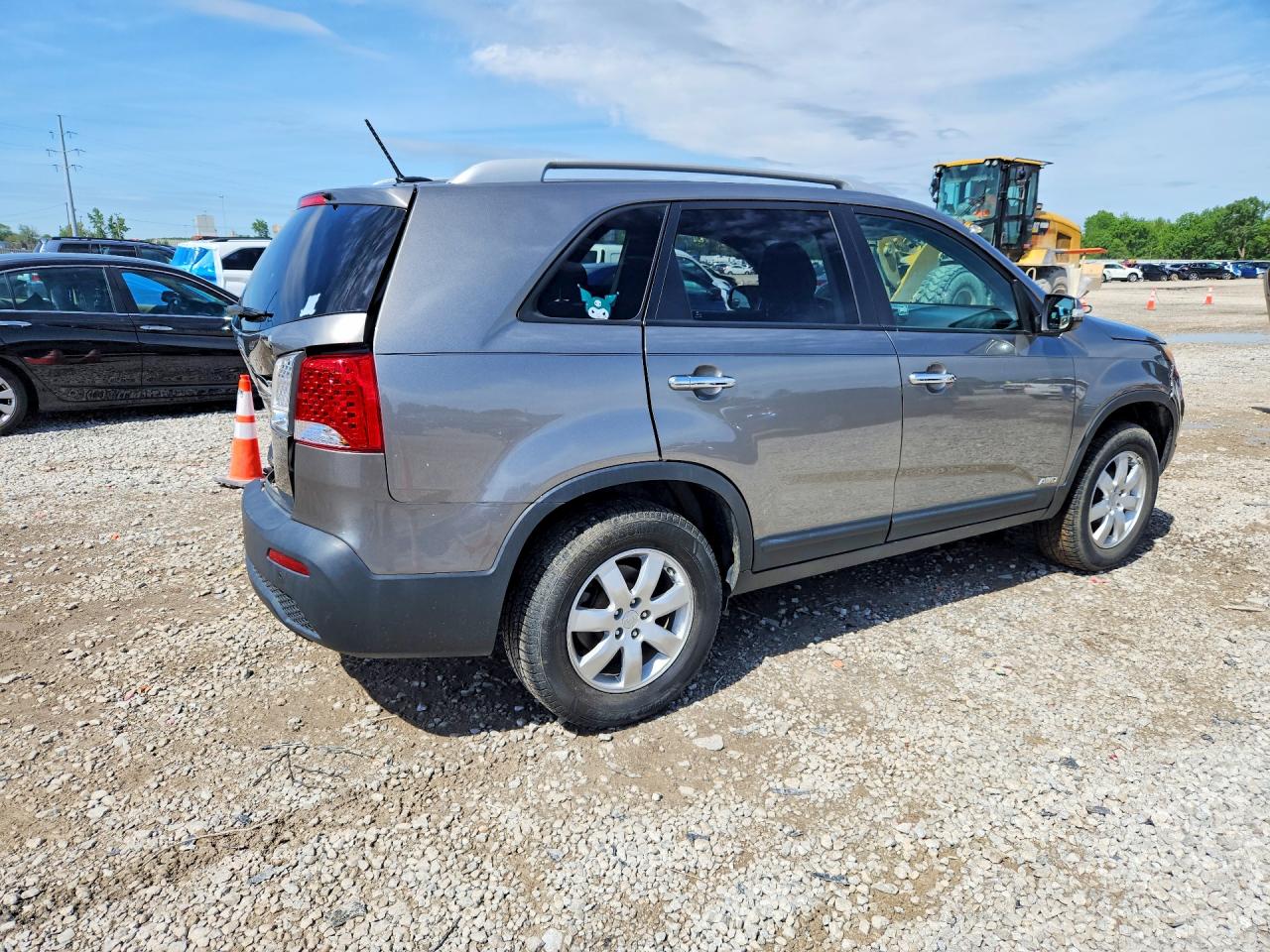2011 Kia Sorento Lx Gray vin: 5XYKTCA13BG112488