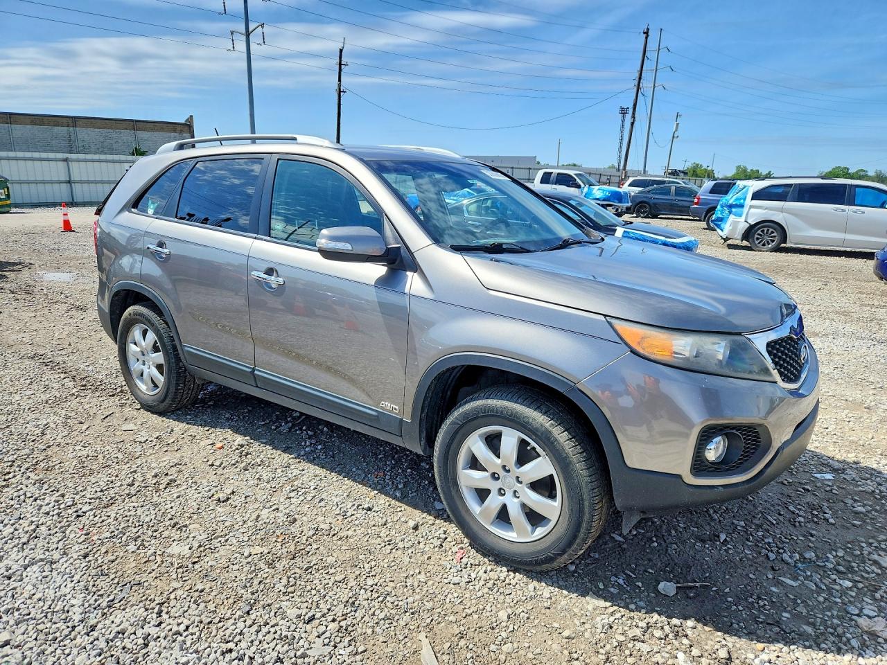 2011 Kia Sorento Lx Gray vin: 5XYKTCA13BG112488