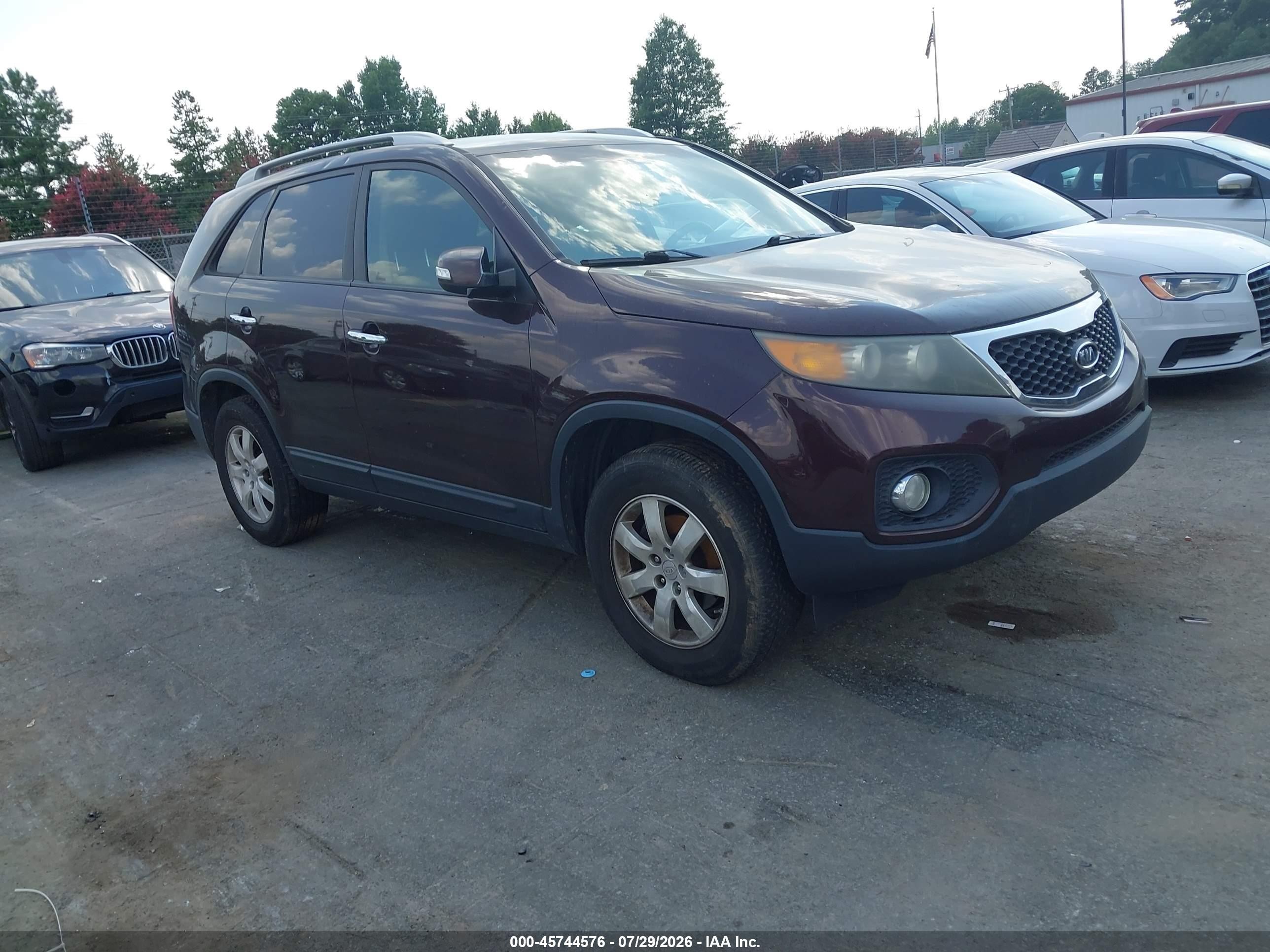 2011 Kia Sorento Lx Maroon vin: 5XYKTCA13BG143577