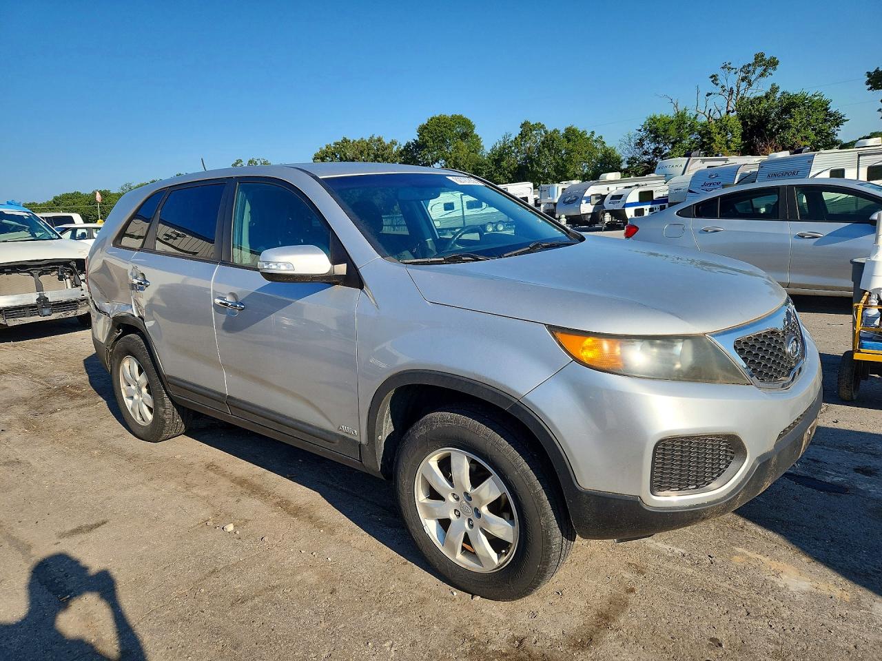 2011 Kia Sorento Lx Silver vin: 5XYKTCA14BG070879