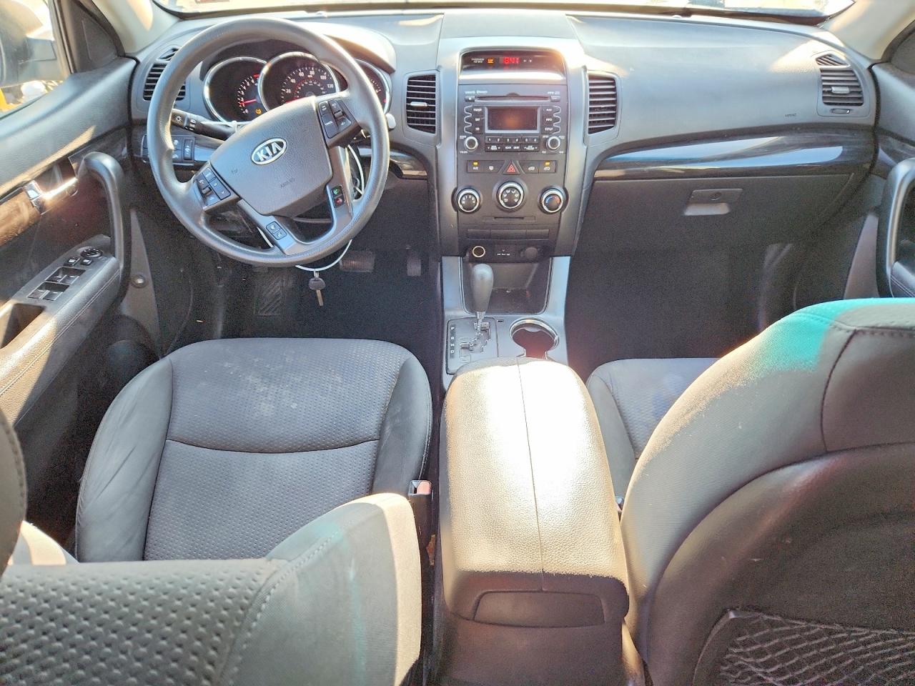 2011 Kia Sorento Lx Silver vin: 5XYKTCA14BG070879