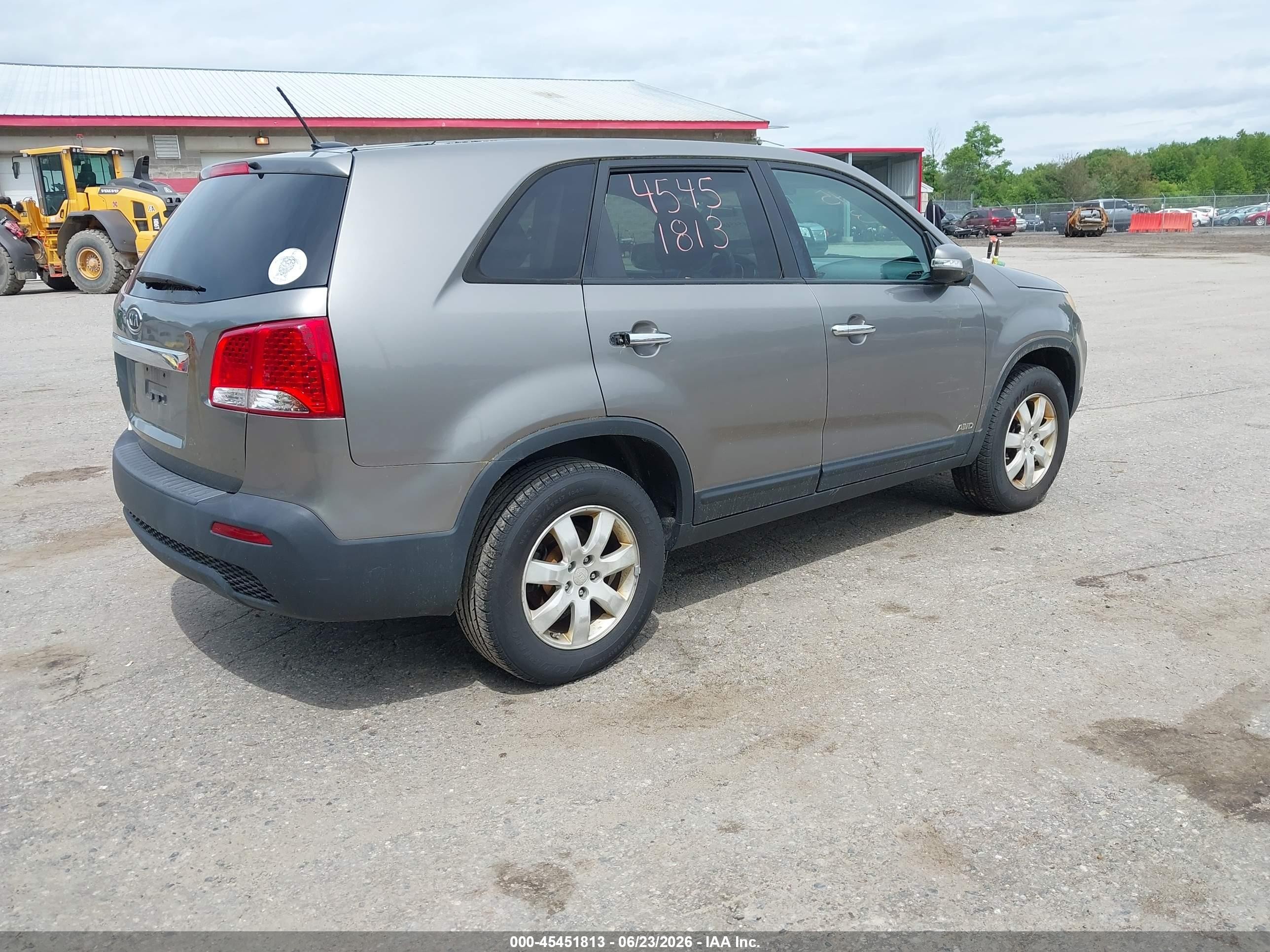 2011 Kia Sorento Lx Gray vin: 5XYKTCA14BG154992