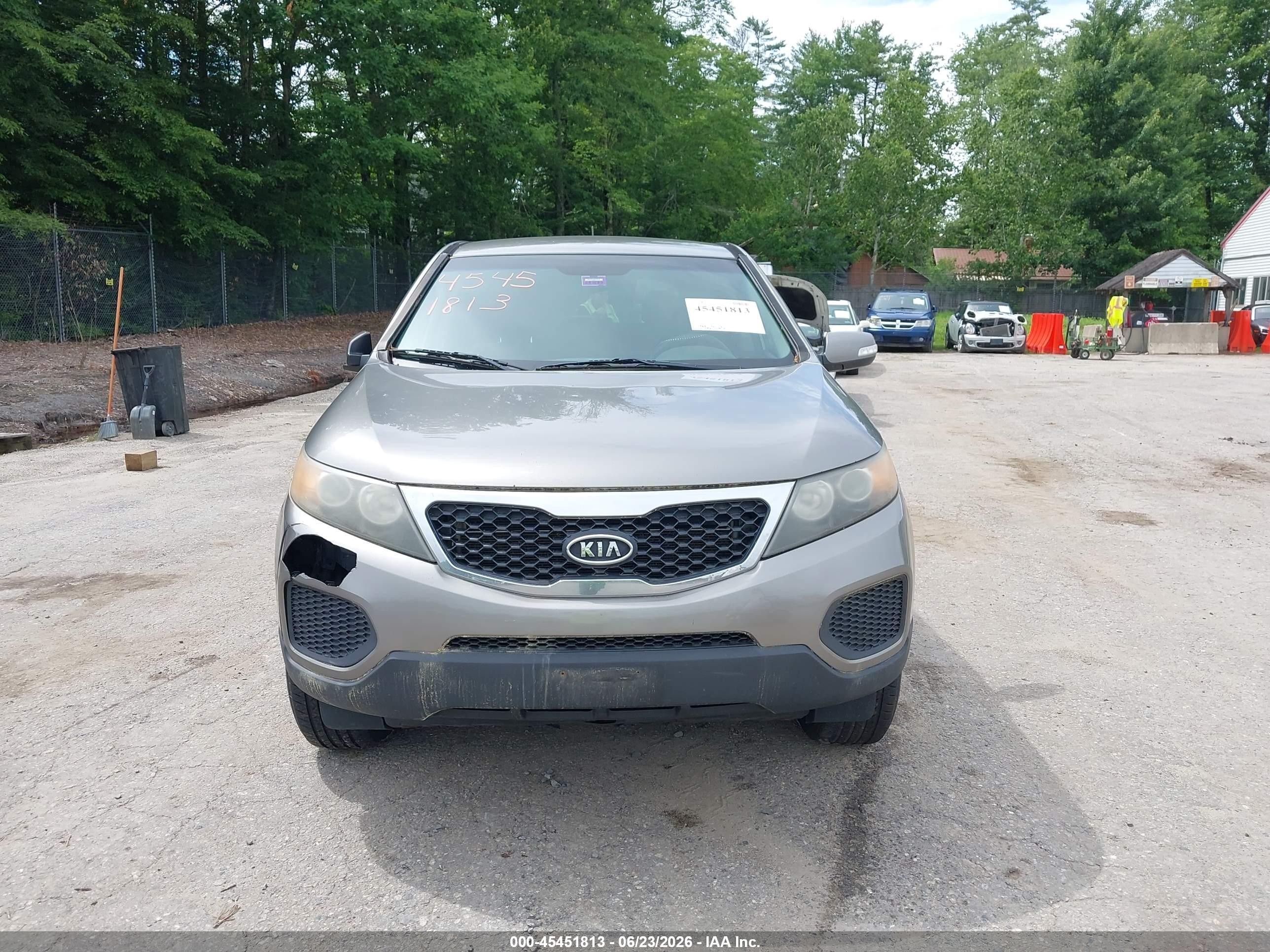 2011 Kia Sorento Lx Gray vin: 5XYKTCA14BG154992