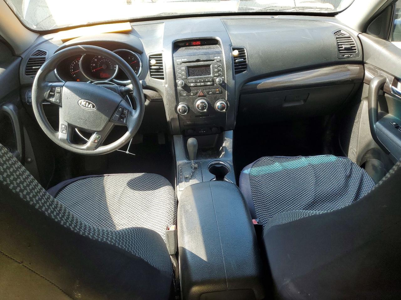 2011 Kia Sorento Lx Black vin: 5XYKTCA16BG007864