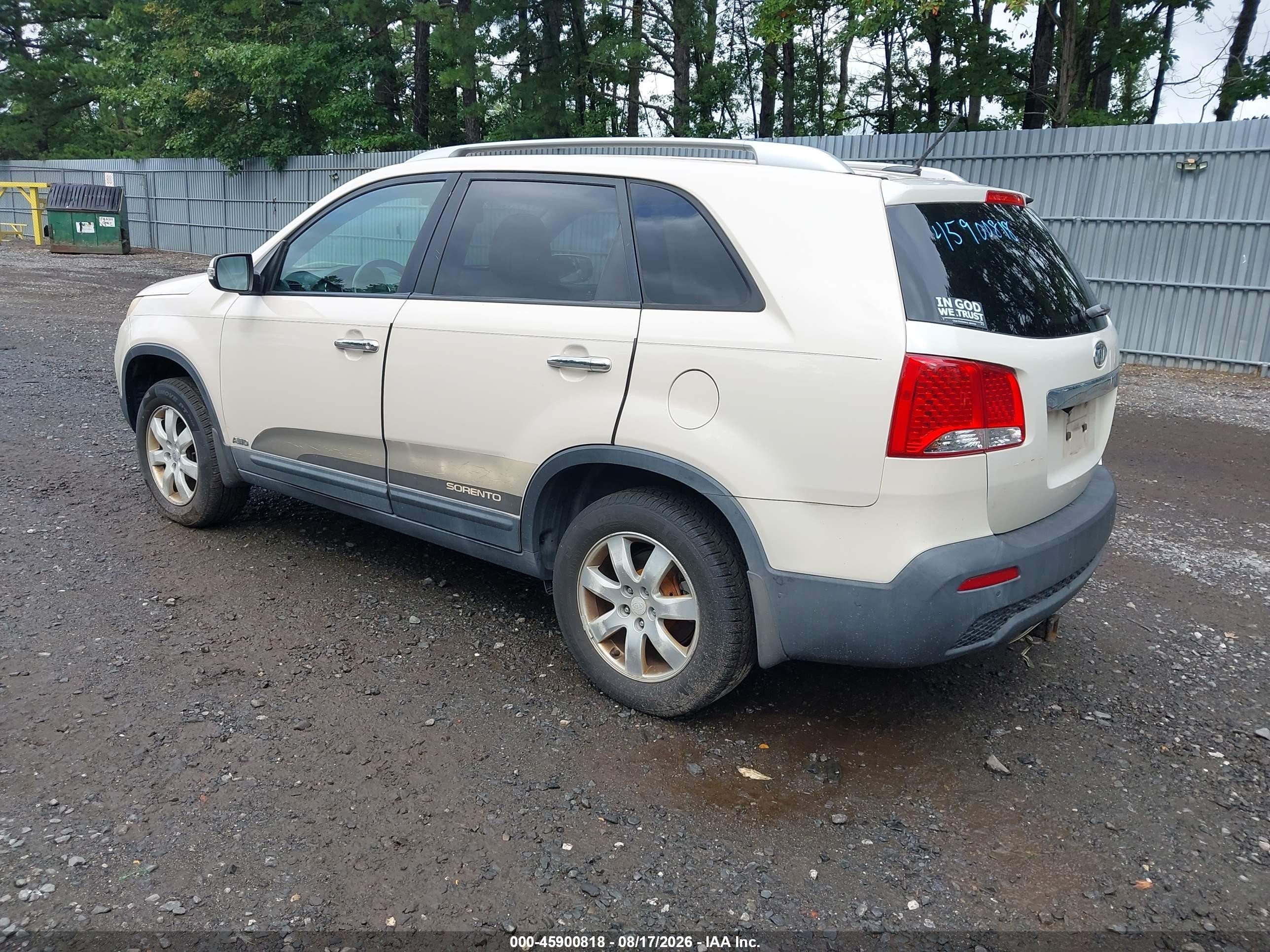 2011 Kia Sorento Lx White vin: 5XYKTCA17BG028450