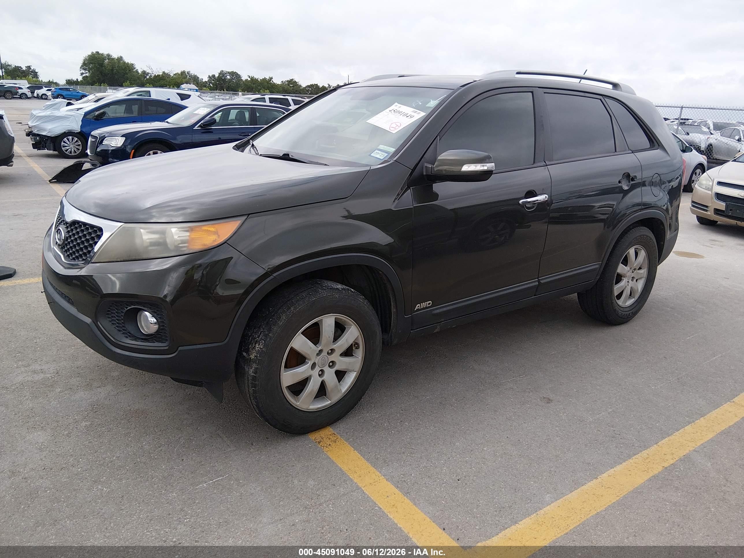 2011 Kia Sorento Lx Gray vin: 5XYKTCA17BG105401