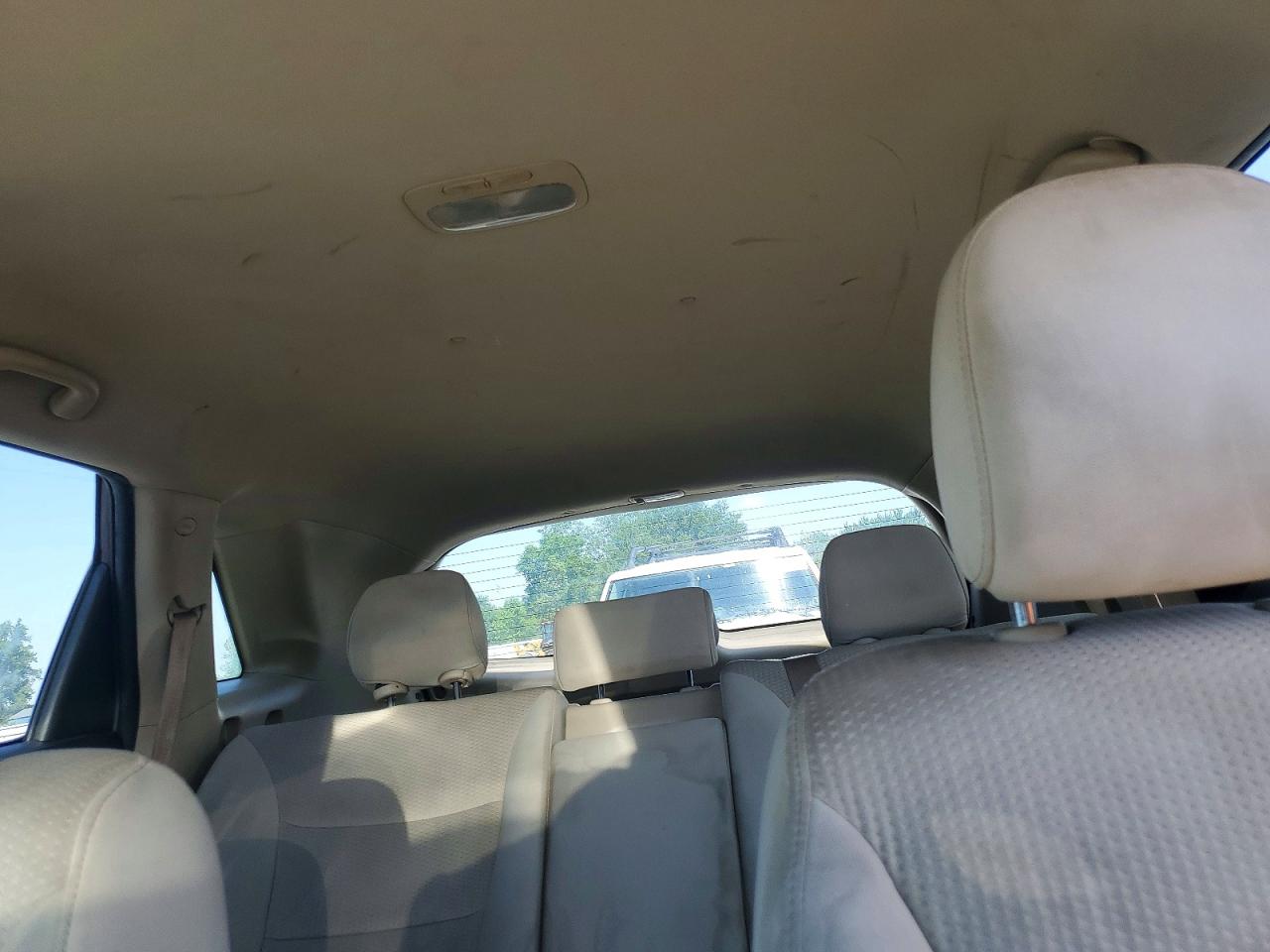2011 Kia Sorento Lx Burgundy vin: 5XYKTCA17BG132825