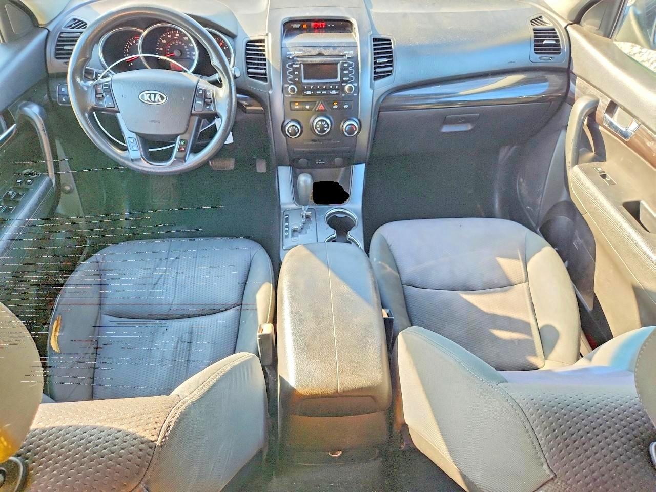 2011 Kia Sorento Lx Silver vin: 5XYKTCA19BG025842