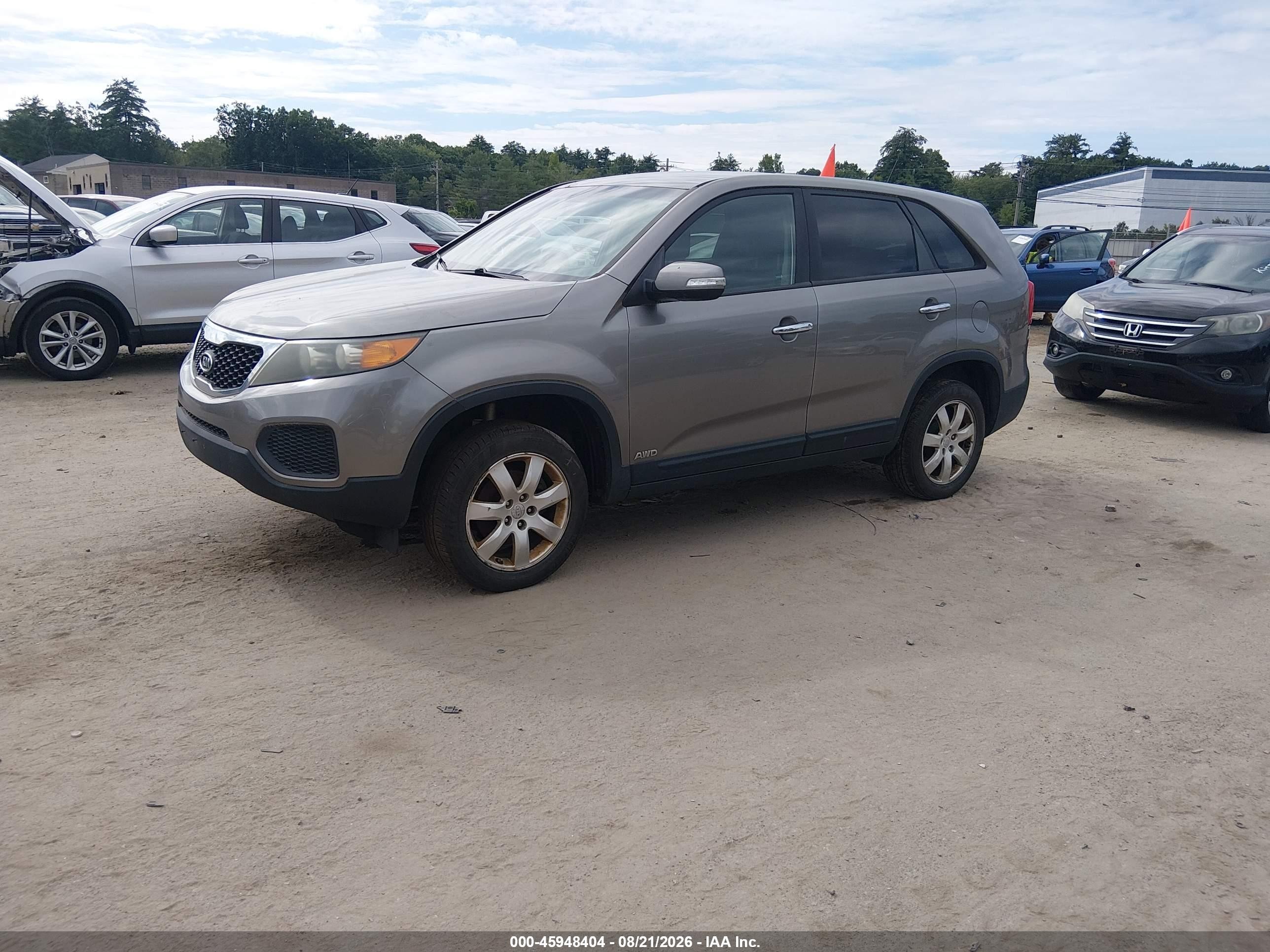 2011 Kia Sorento Lx Gray vin: 5XYKTCA19BG172906