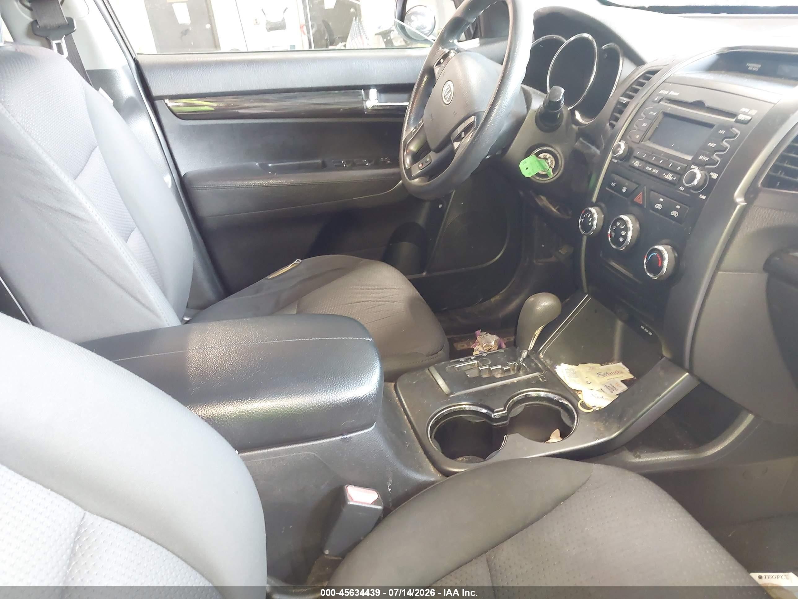 2011 Kia Sorento Lx Black vin: 5XYKTCA19BG187499